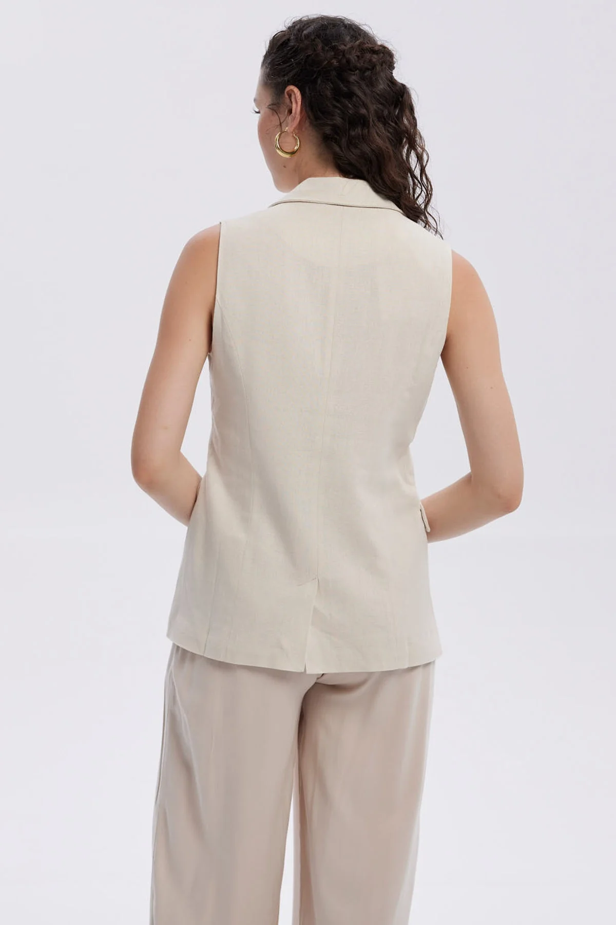 Blazer Mujer Lino 2 Bolsillos Arena - Image 3