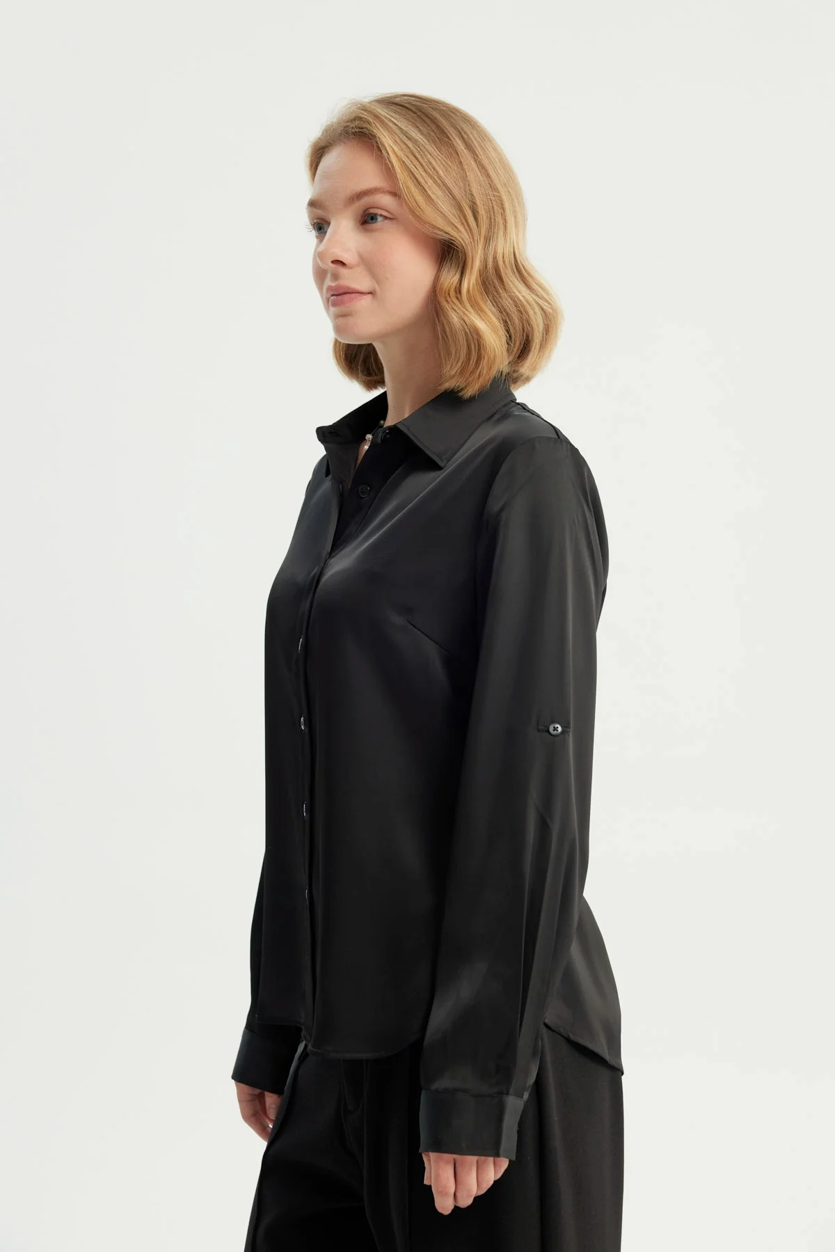 Blusa Mujer Cuello Camisero Negro - Image 2