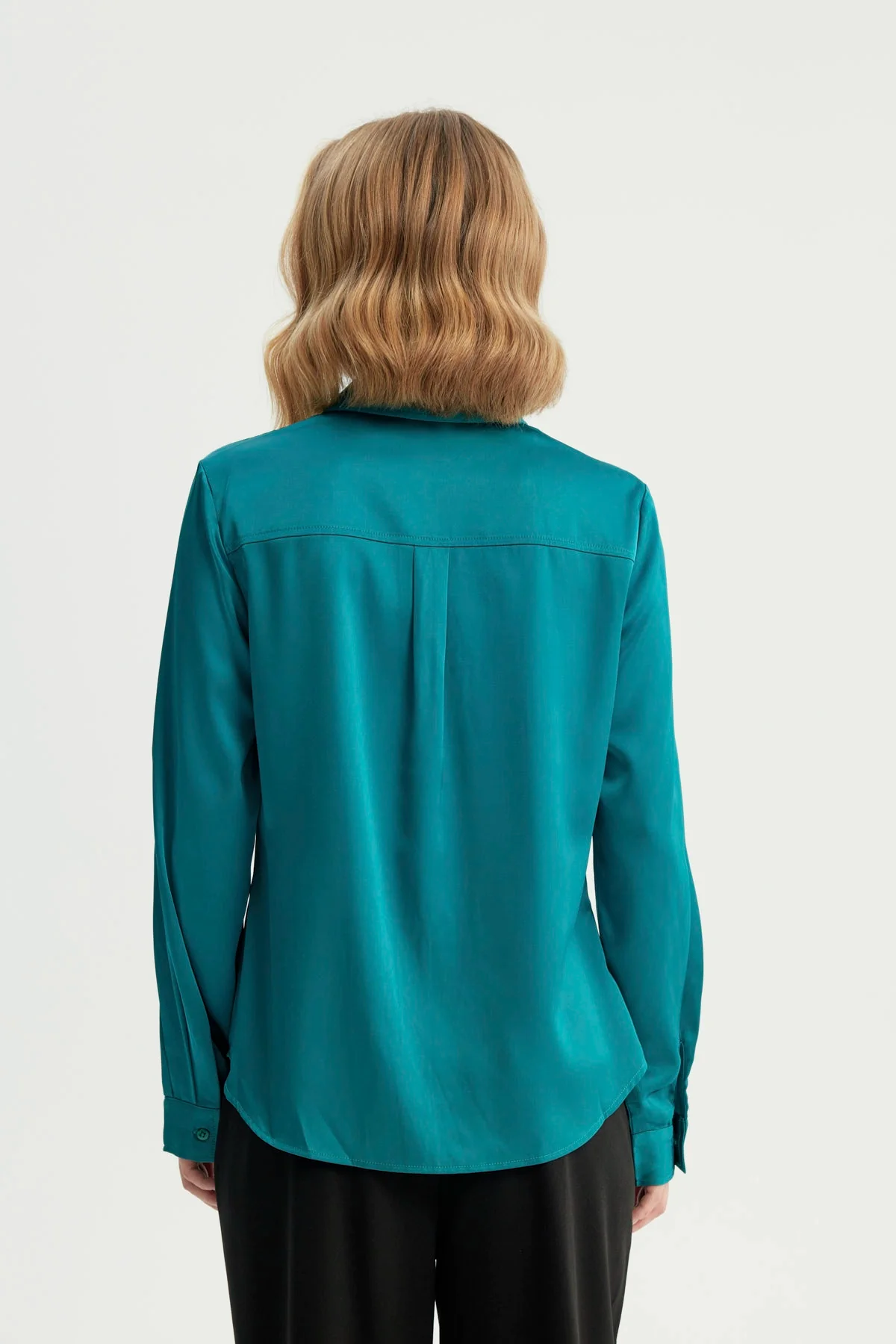 Blusa Mujer Cuello Camisero Verde - Image 3