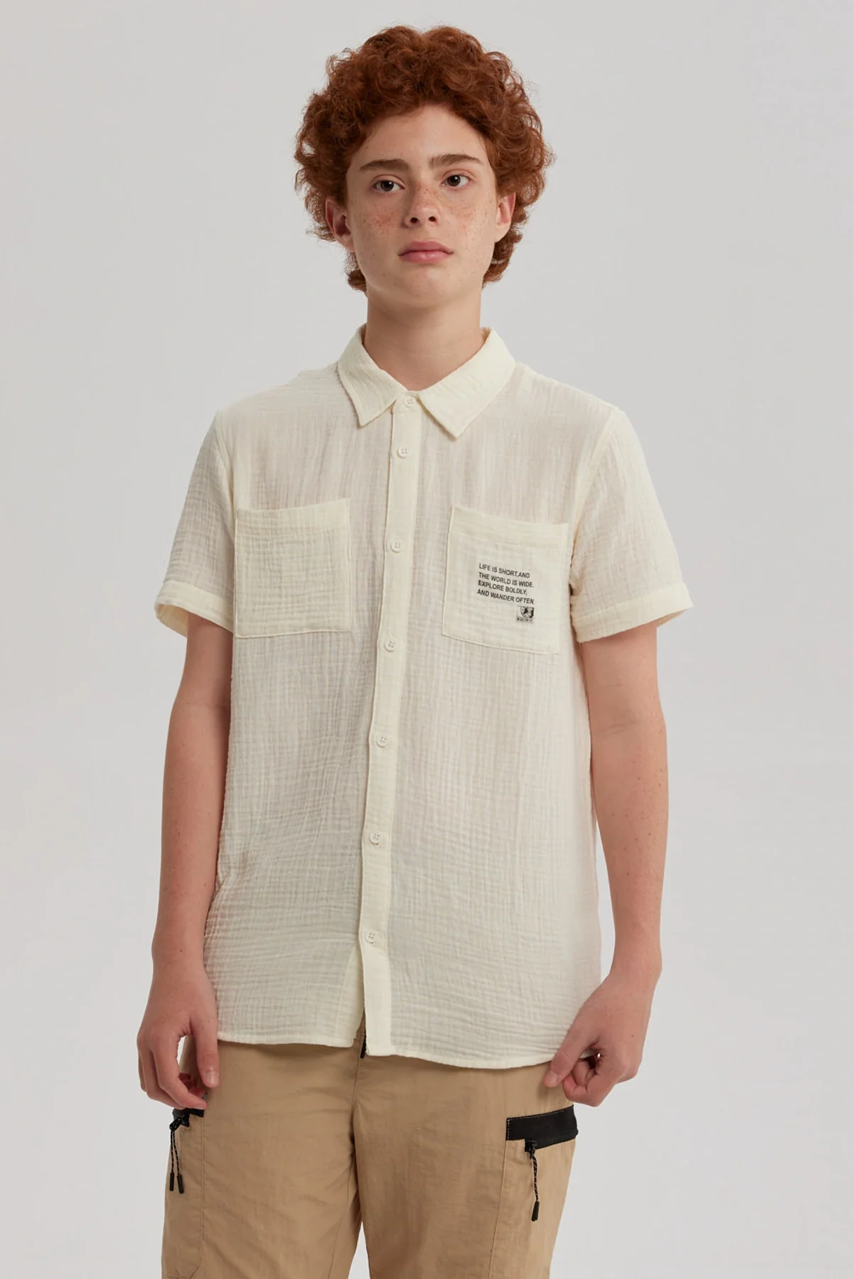 Camisa Niño Texto En Bolsillo Crudo
