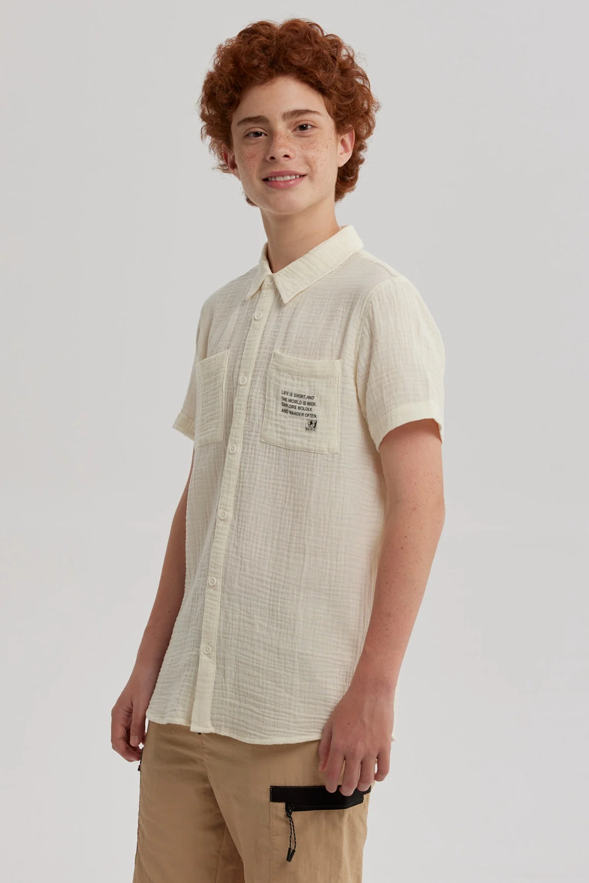 Camisa Niño Texto En Bolsillo Crudo - Image 2