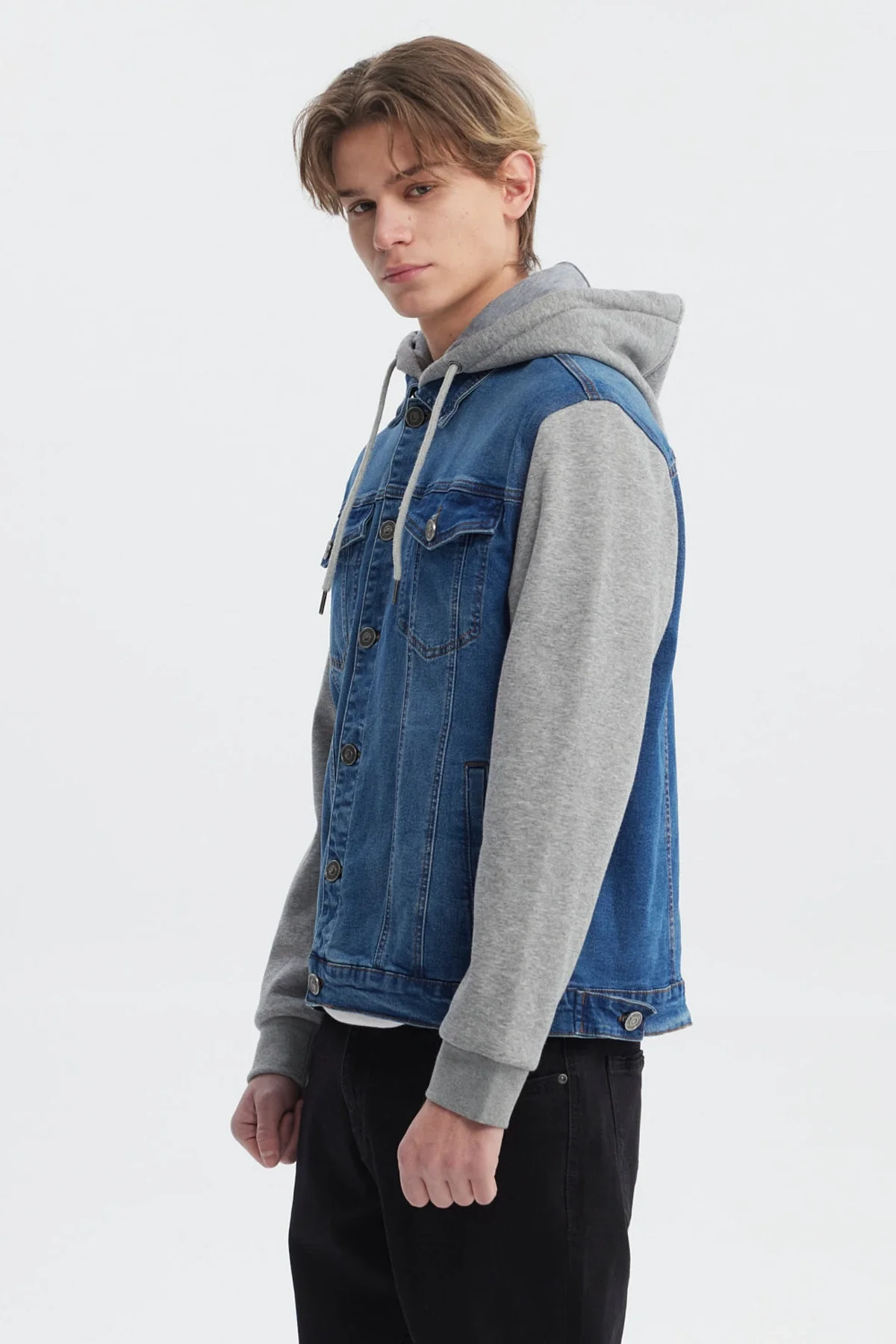 Chaqueta Hombre Denim Con Gorro Azul Claro - Image 2