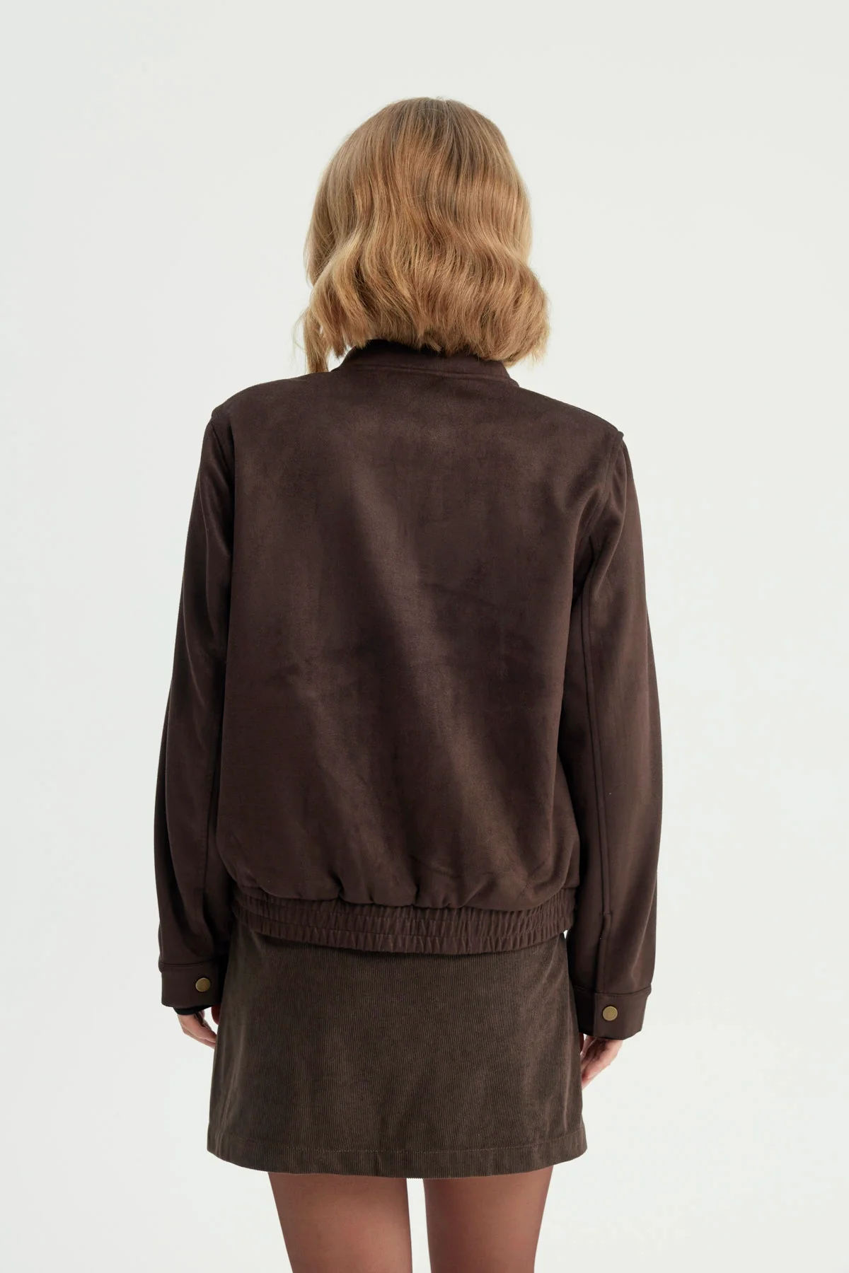 Chaqueta Mujer Classic Cuello Polo Chocolate - Image 3