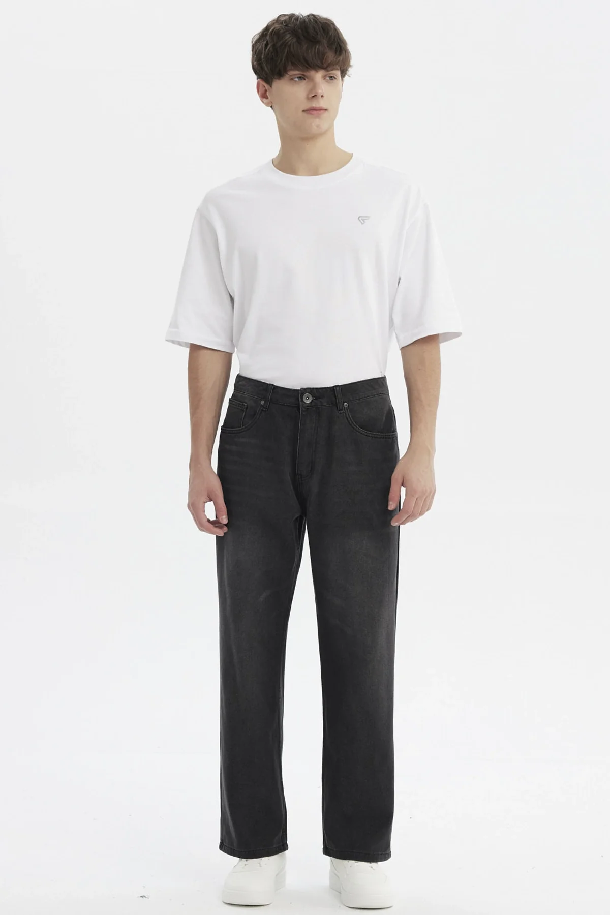 Jeans Hombre 643 Calce Recto Gris Oscuro - Image 4