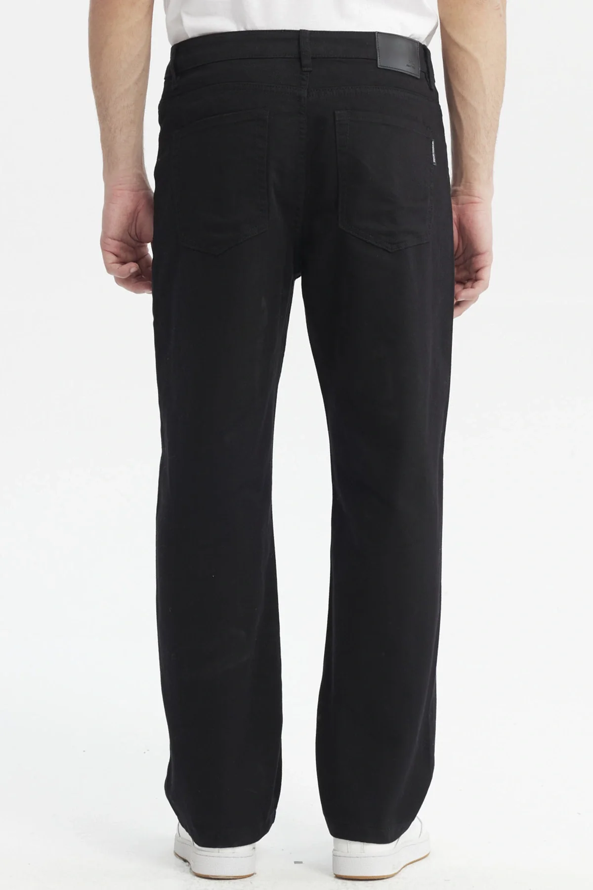 Jeans Hombre 650 Color Calce Recto Negro - Image 3