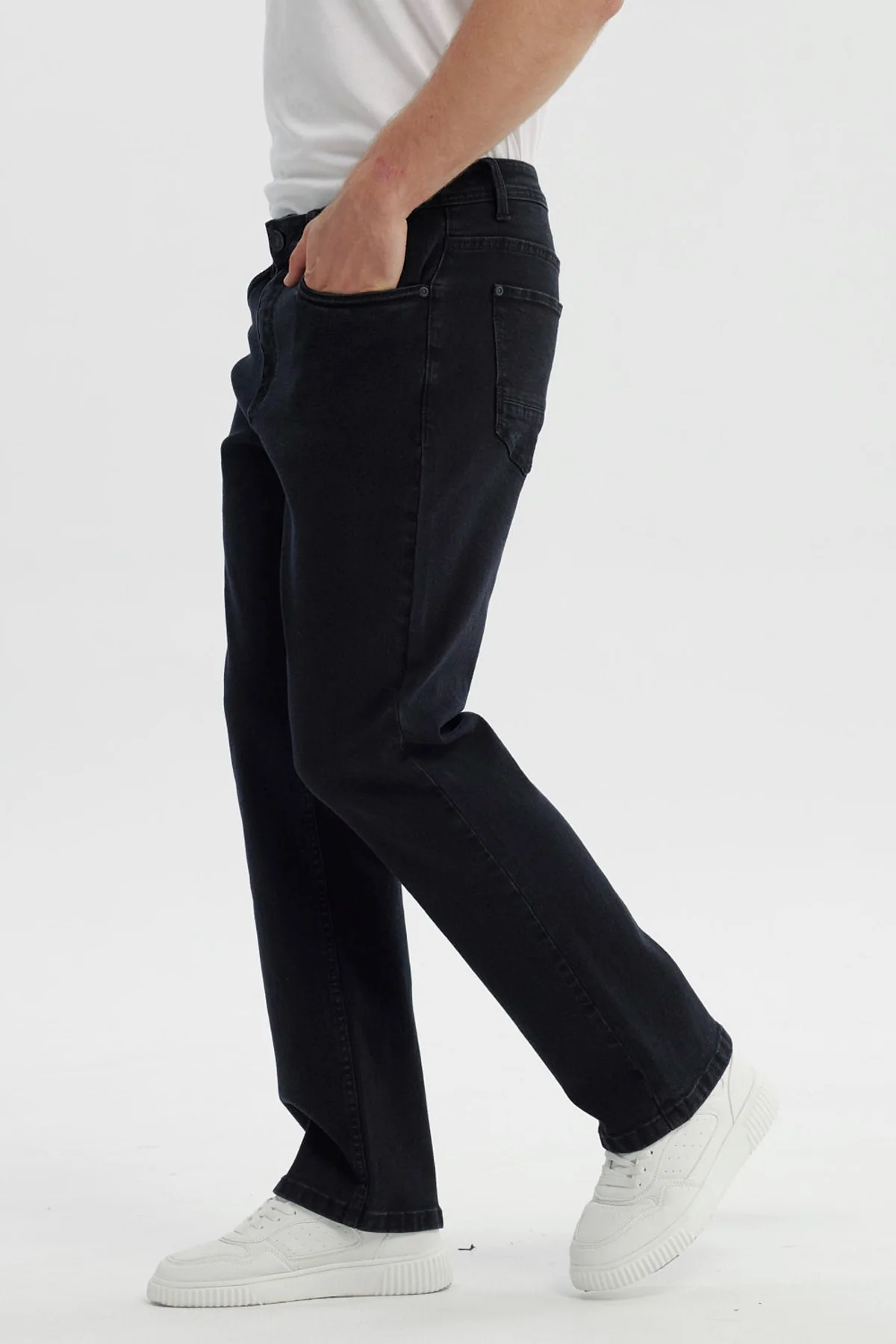 Jeans Hombre Clásico Negro - Image 2