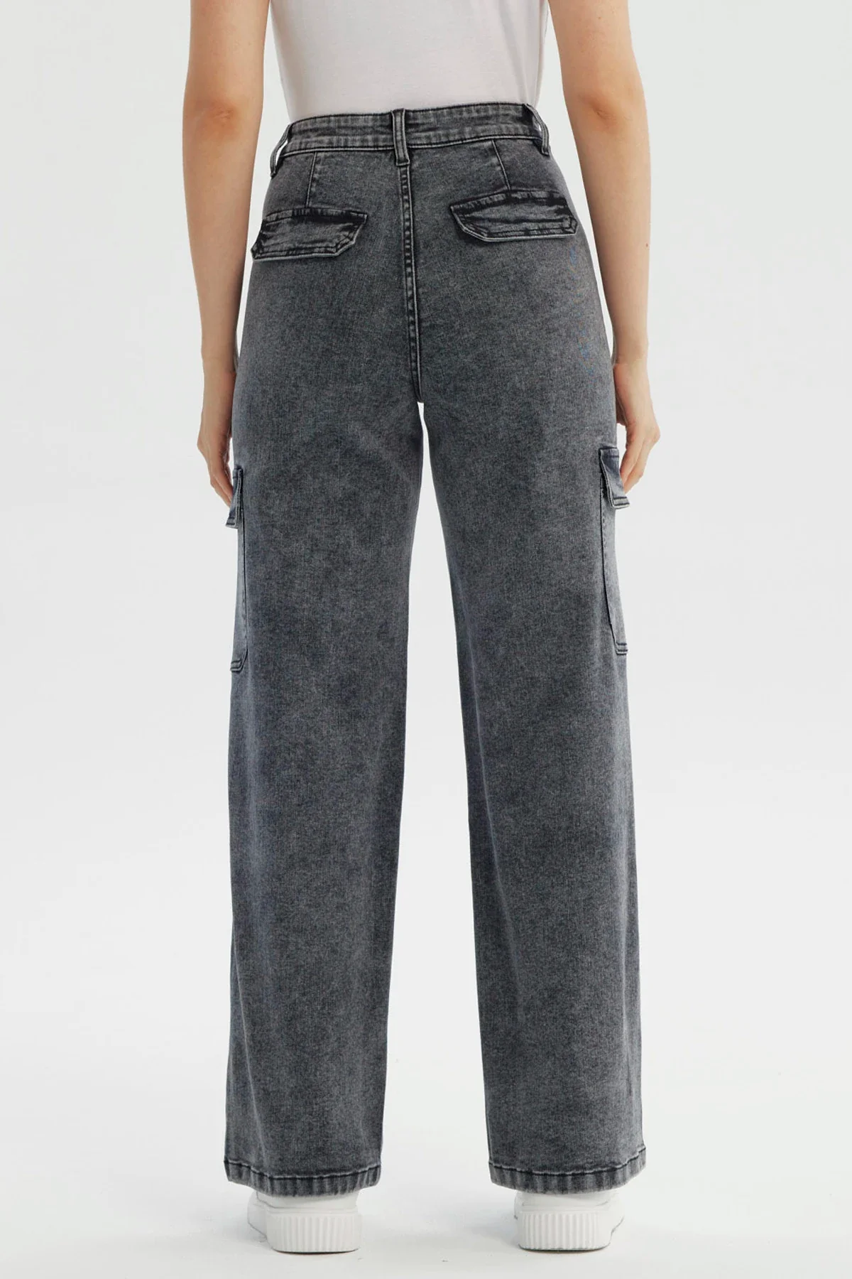 Jeans Mujer Calce Recto Gris Oscuro - Image 3