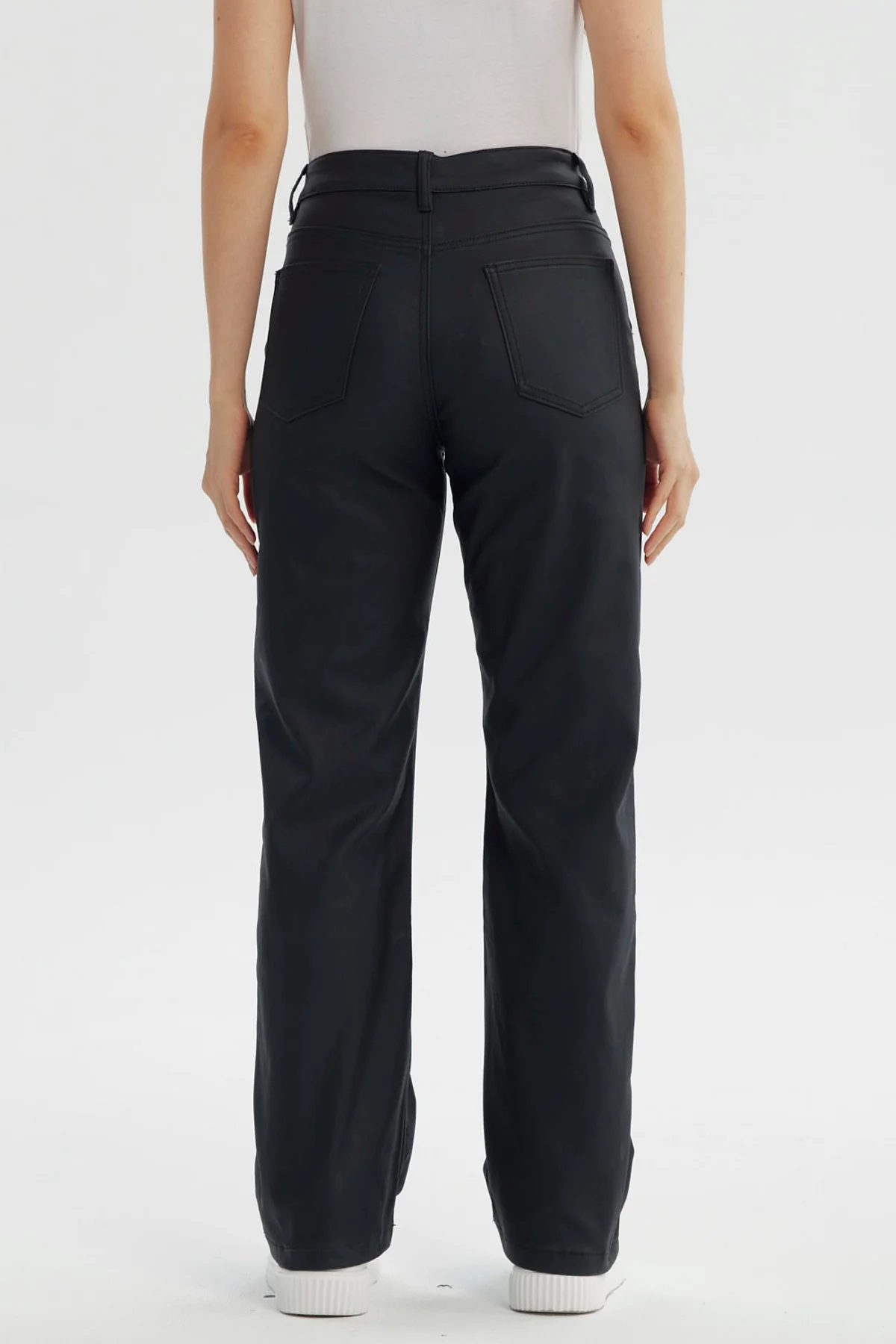 Jeans Mujer Calce Recto Negro - Image 3