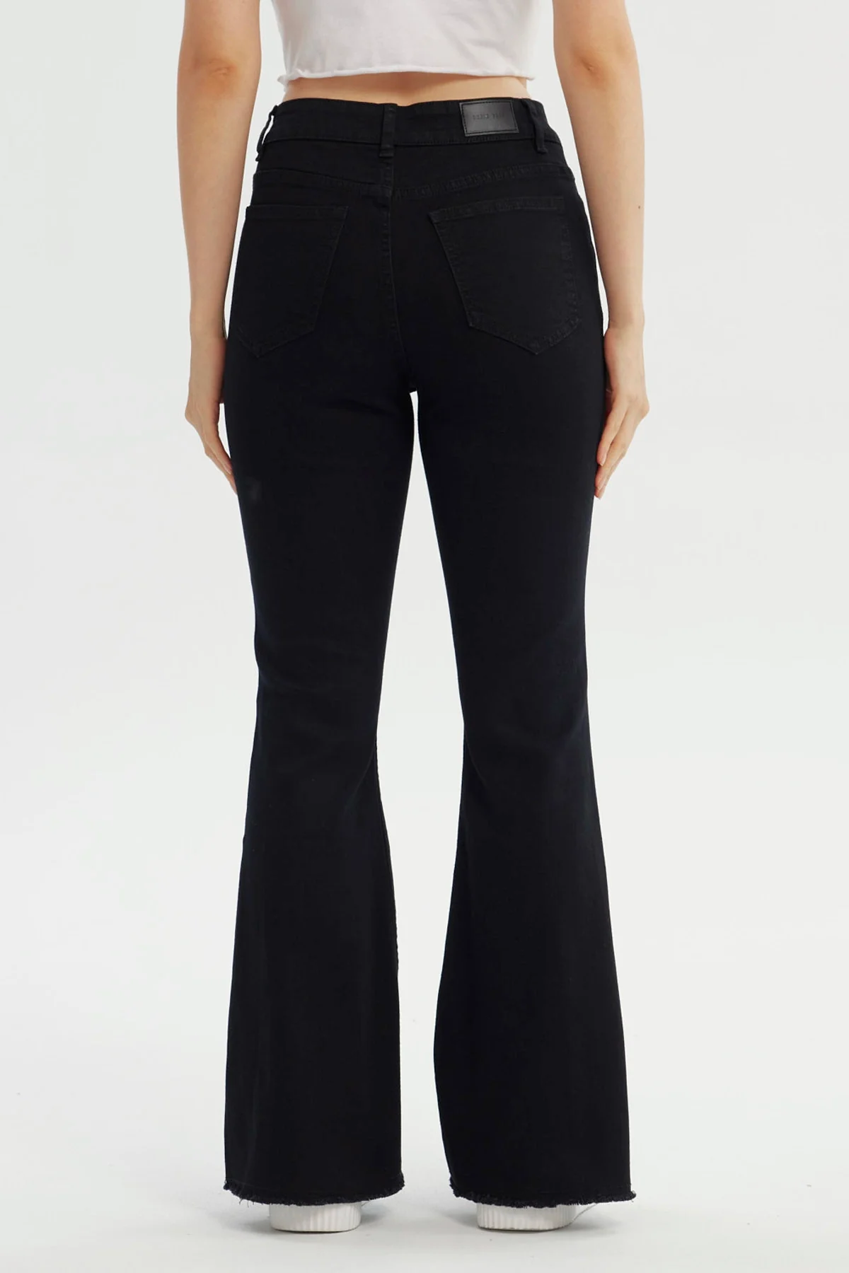 Jeans Mujer Flare Negro - Image 3