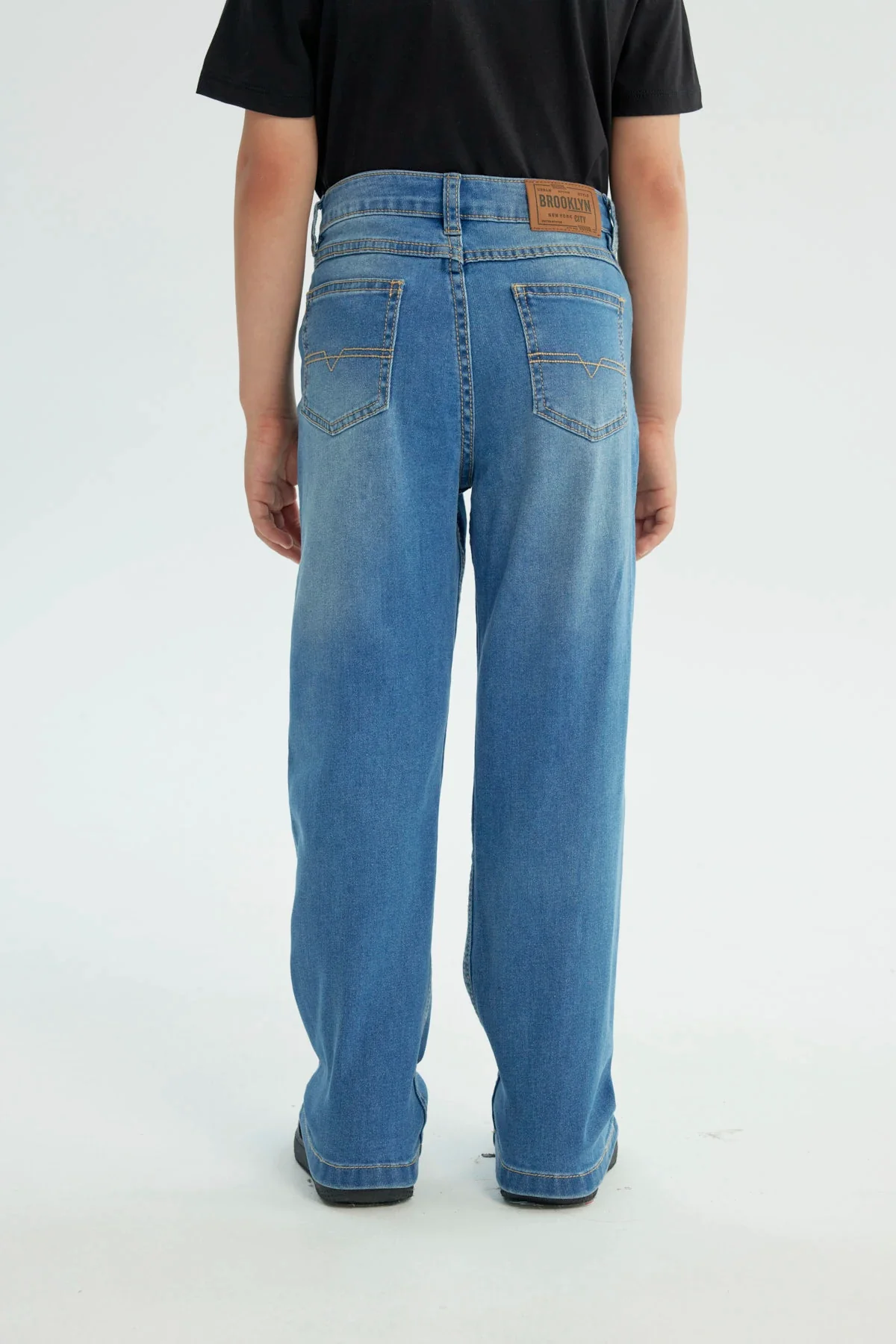 Jeans Niño Calce Recto Azul - Image 3