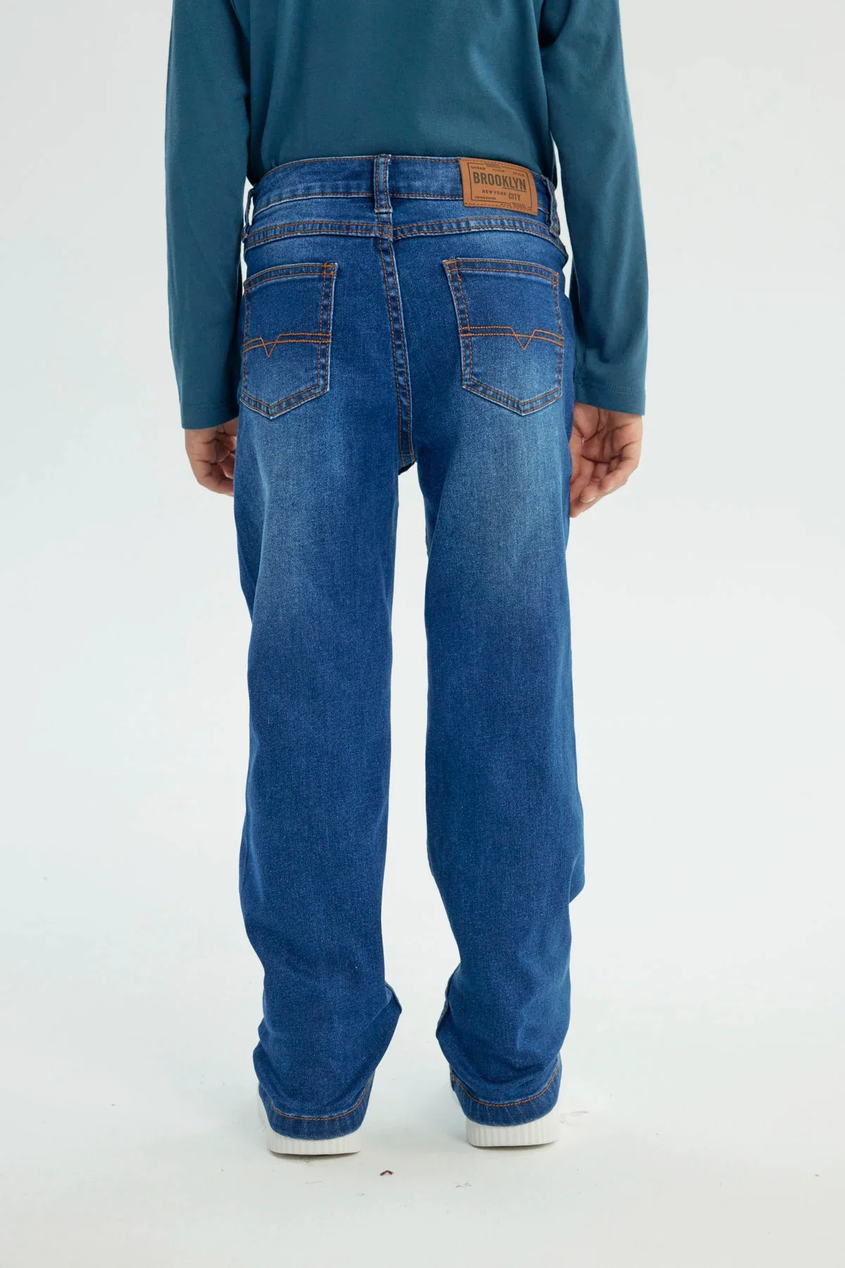 Jeans Niño Calce Recto Azul Oscuro - Image 3
