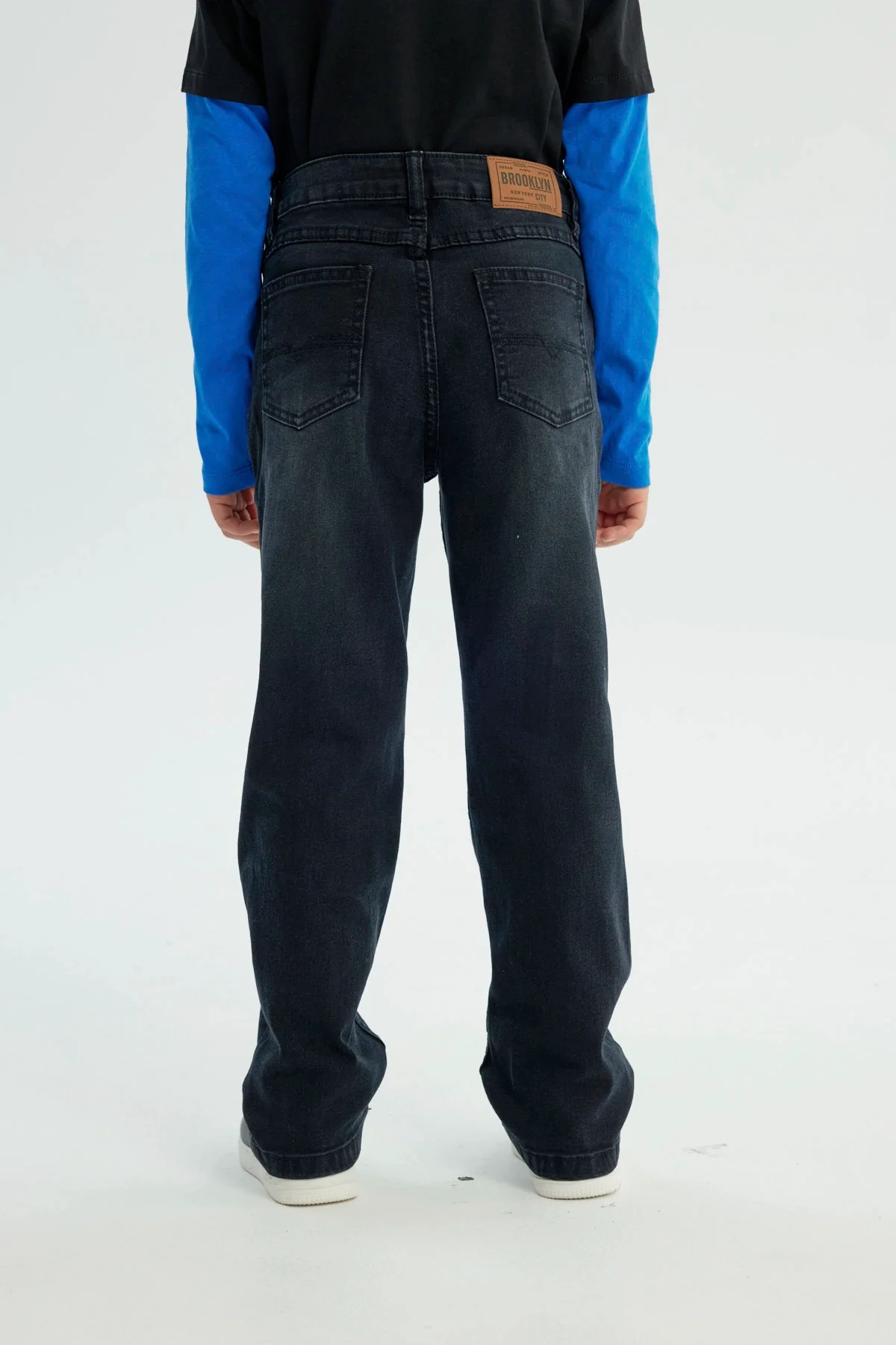 Jeans Niño Calce Recto Negro - Image 3