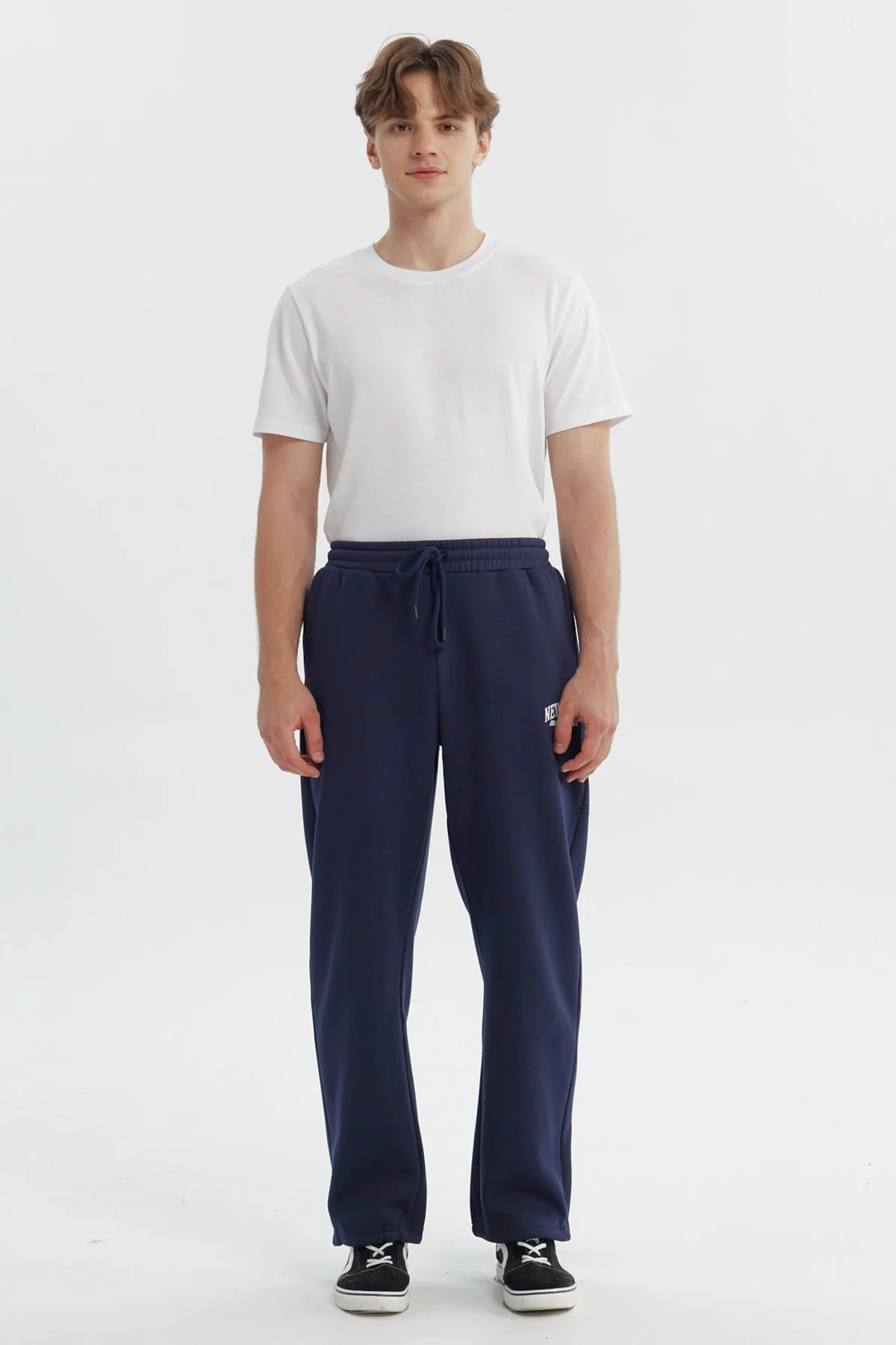 Pantalón Buzo Hombre Calce Recto Azul Marino - Image 4