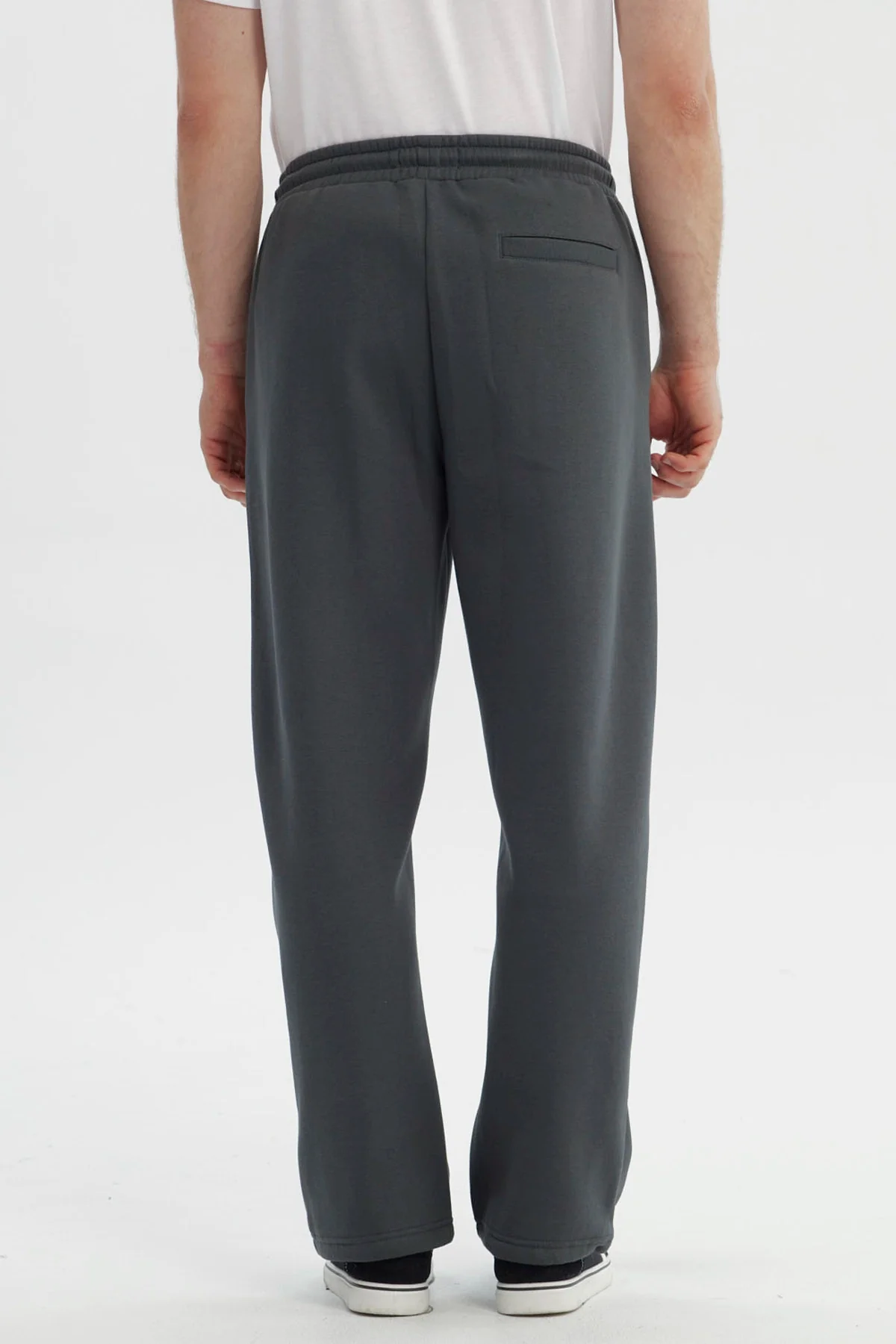 Pantalón Buzo Hombre Calce Recto Gris Oscuro - Image 3