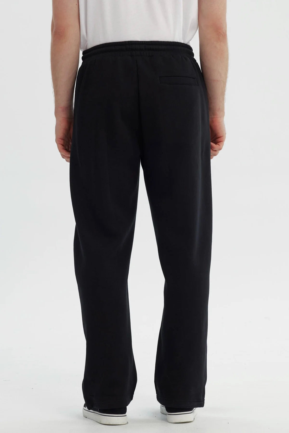 Pantalón Buzo Hombre Calce Recto Negro - Image 3