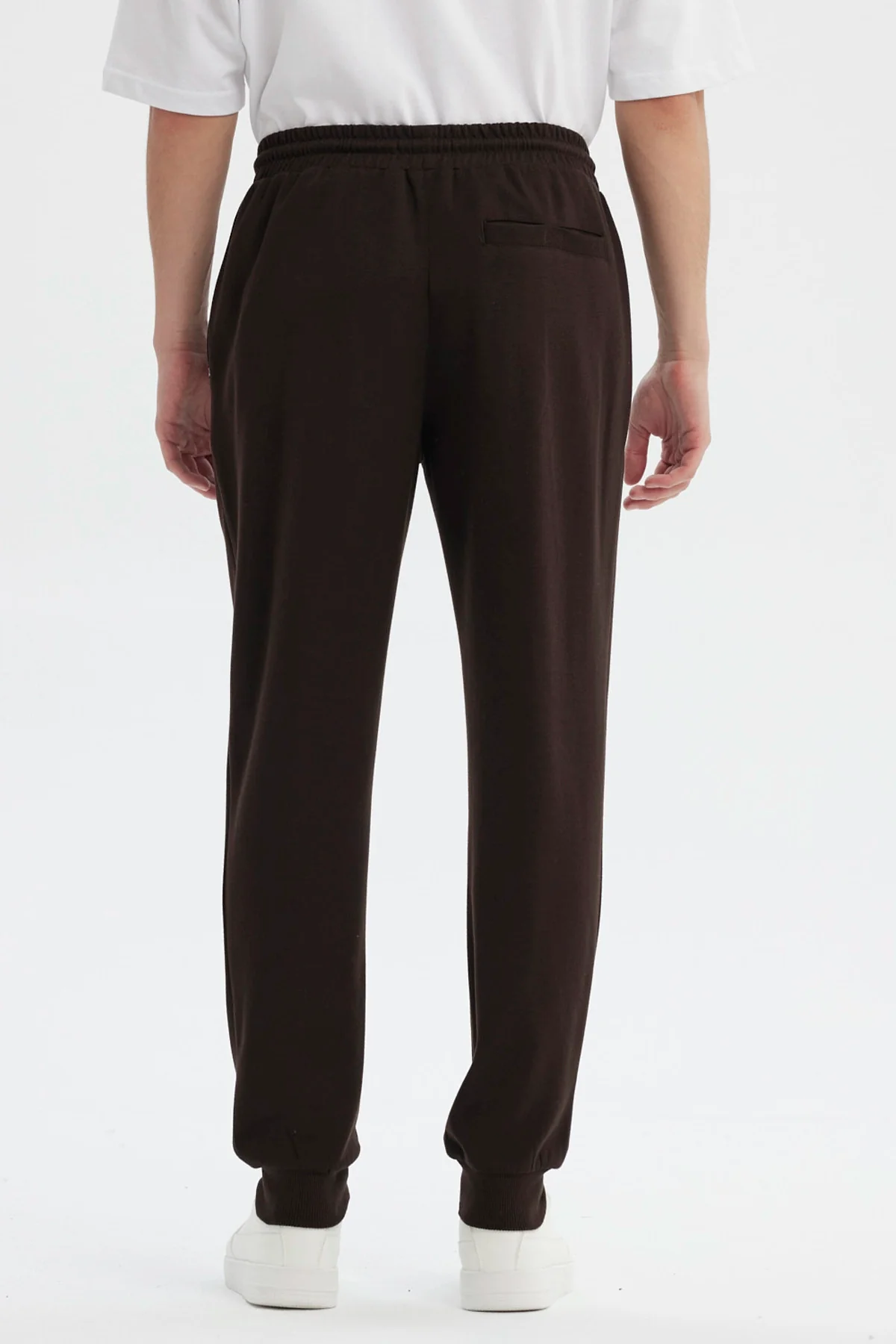 Pantalón Buzo Hombre Jogger Básico Chocolate - Image 3