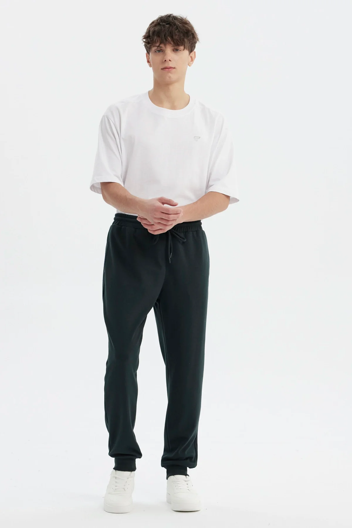 Pantalón Buzo Hombre Jogger Básico Verde - Image 4