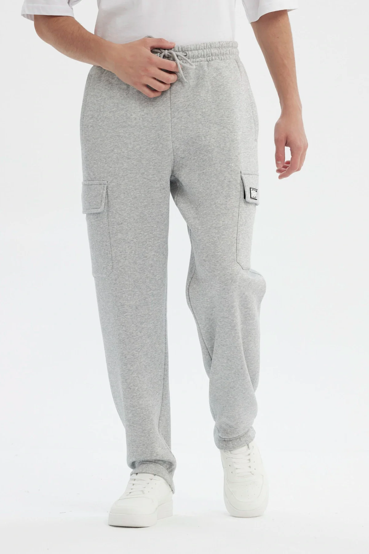 Pantalón Buzo Hombre Juvenil Pitillo Gris Melange