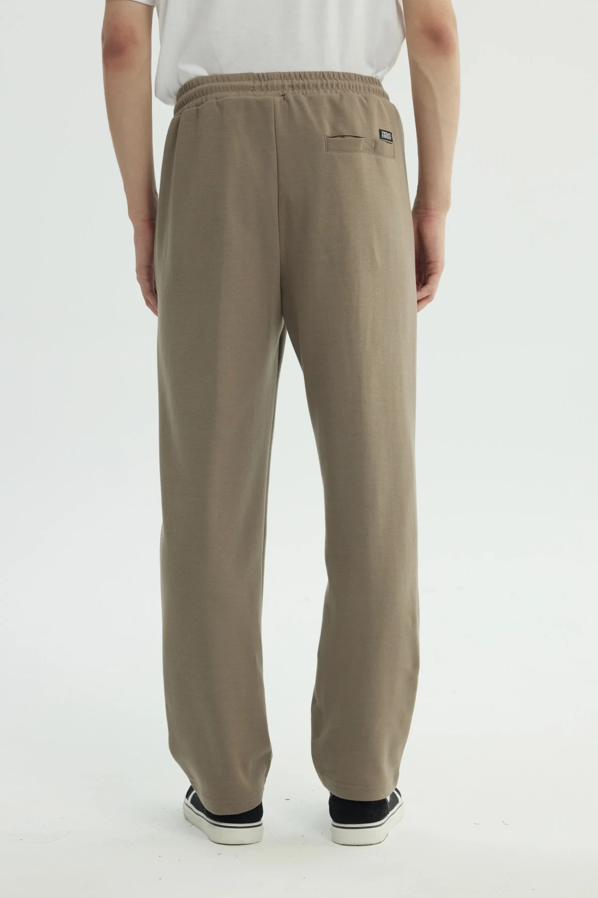 Pantalón Buzo Hombre Slim Kaki - Image 3