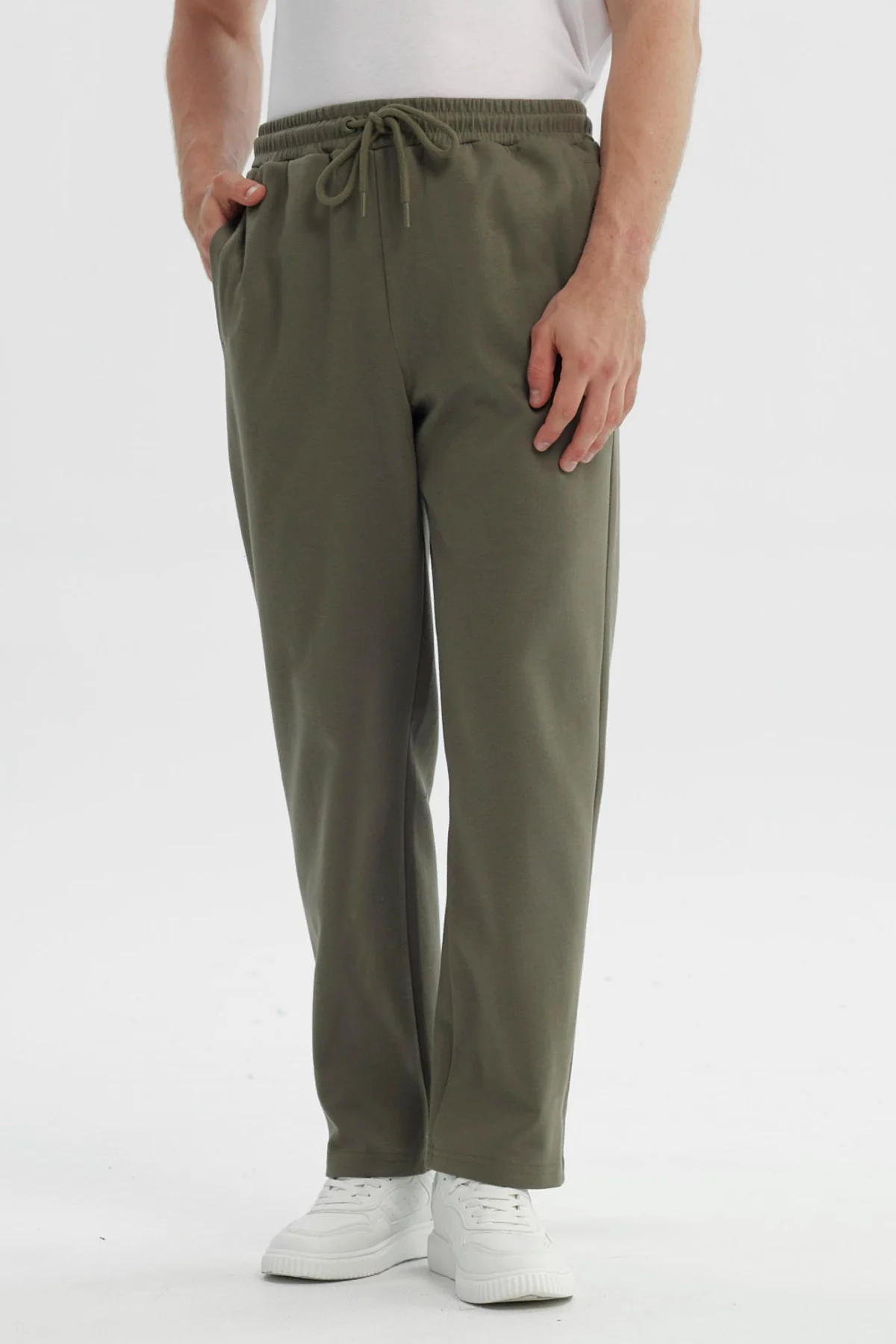Pantalón Buzo Hombre Slim Verde Militar
