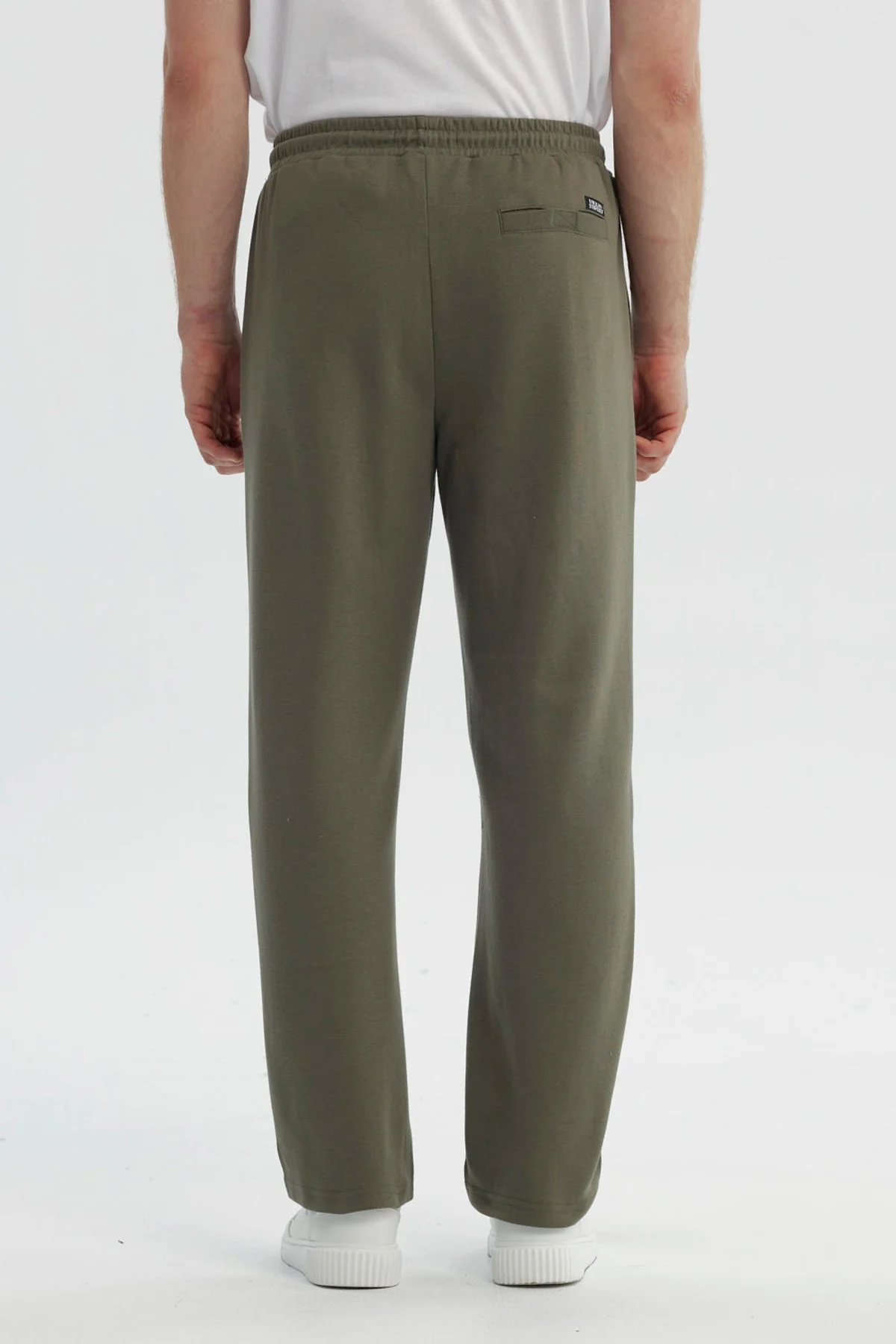 Pantalón Buzo Hombre Slim Verde Militar - Image 3