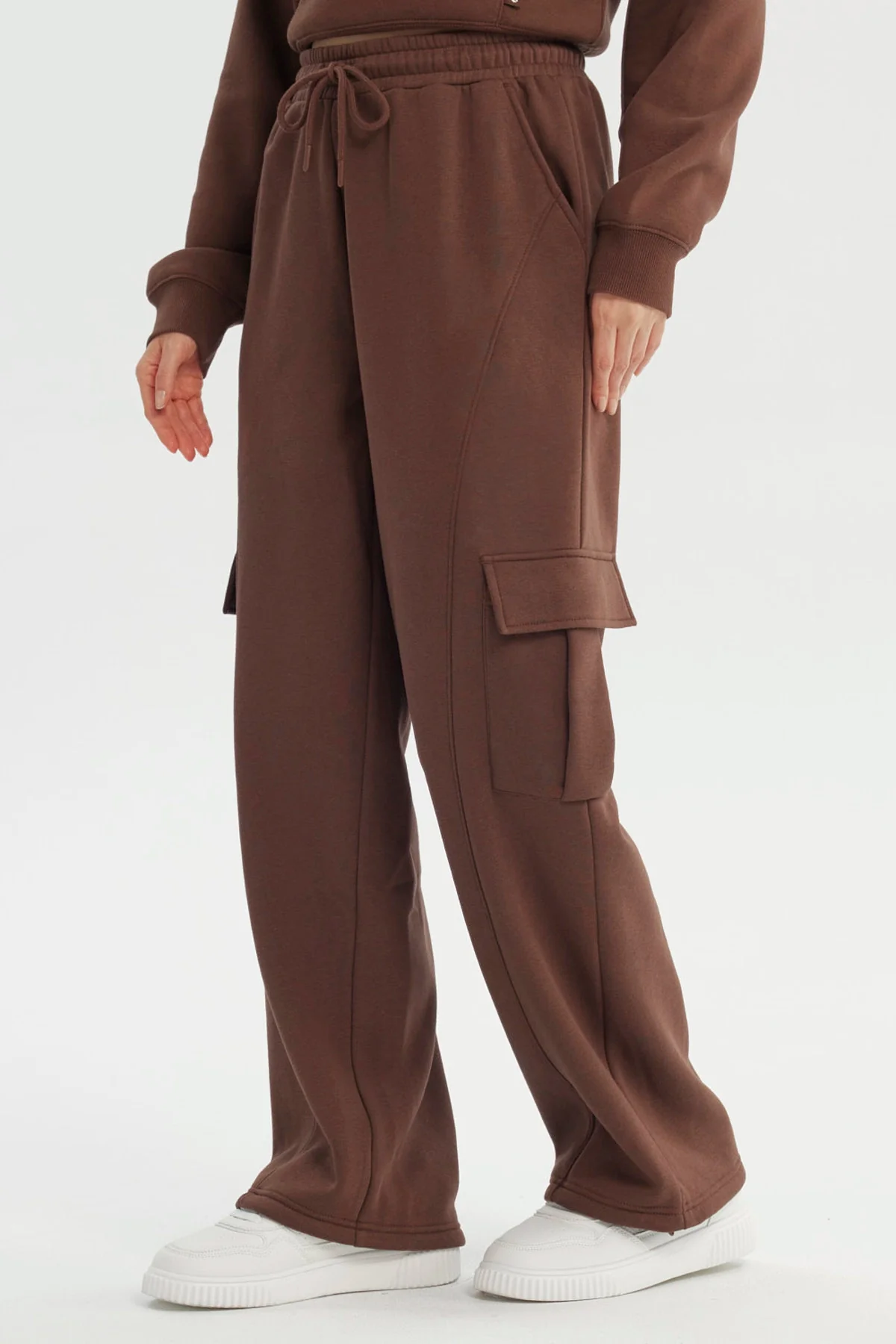 Pantalón Buzo Mujer Calce Recto Café - Image 2