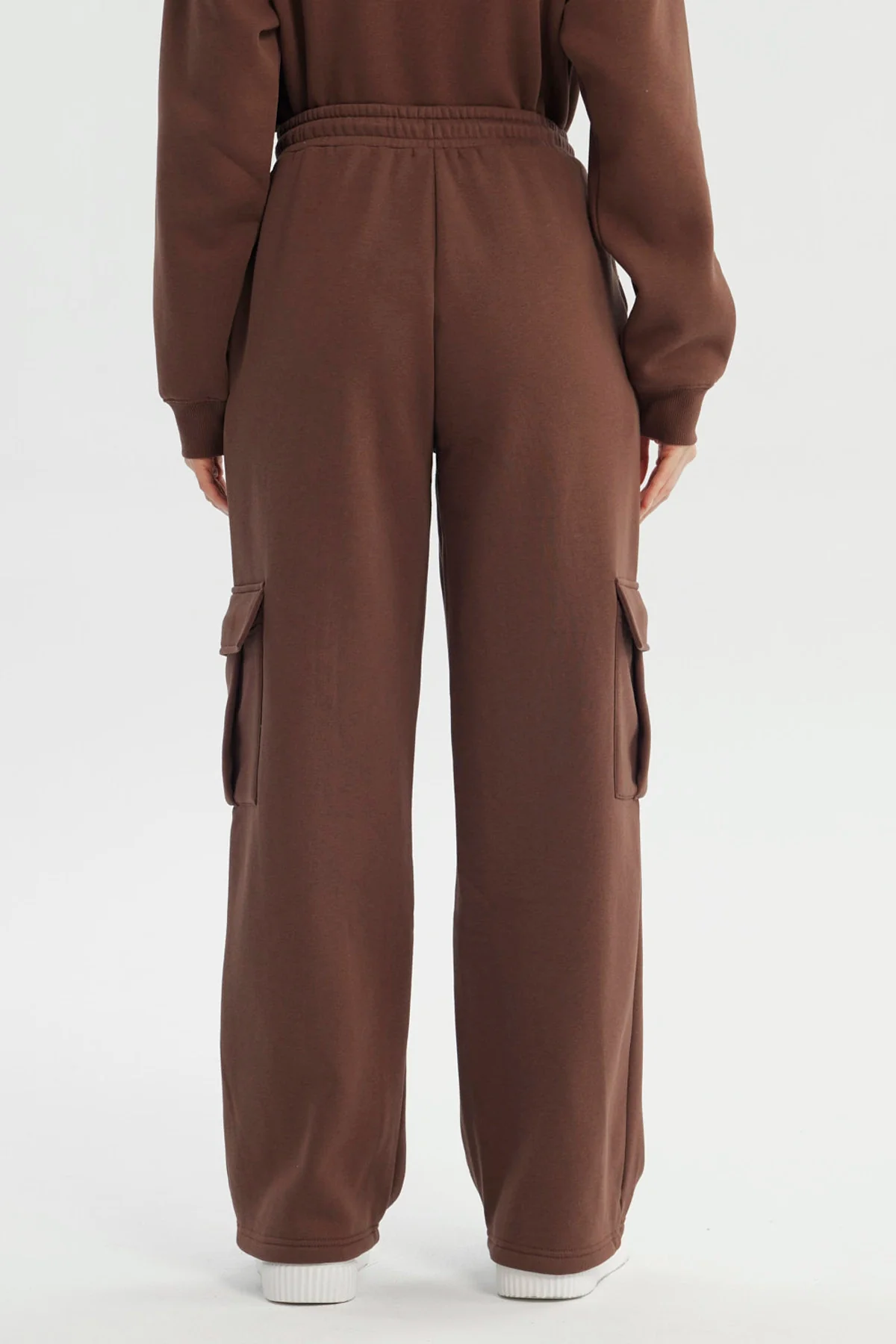 Pantalón Buzo Mujer Calce Recto Café - Image 3
