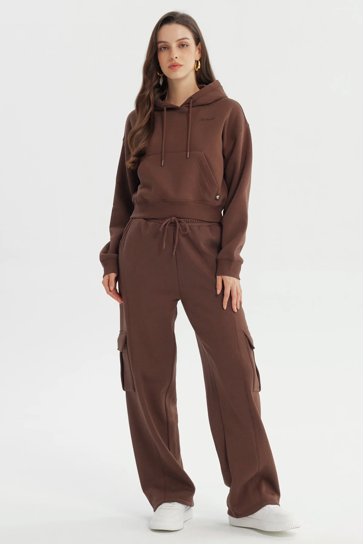 Pantalón Buzo Mujer Calce Recto Café - Image 4