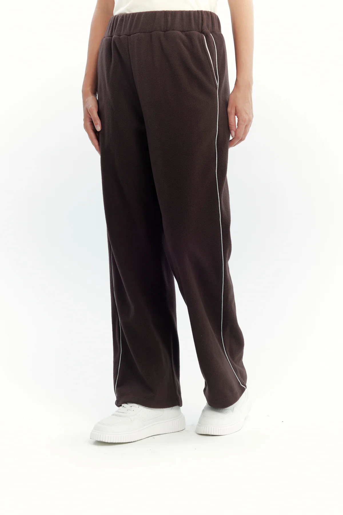 Pantalón Buzo Mujer Calce Recto Micropolar Café Oscuro - Image 2