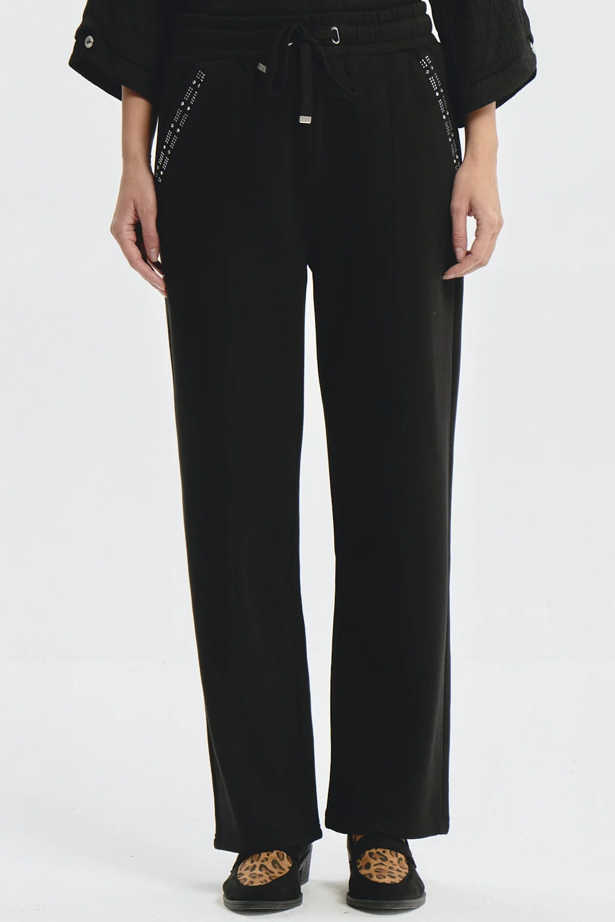 Pantalón Buzo Mujer Con Costura Frontal Negro