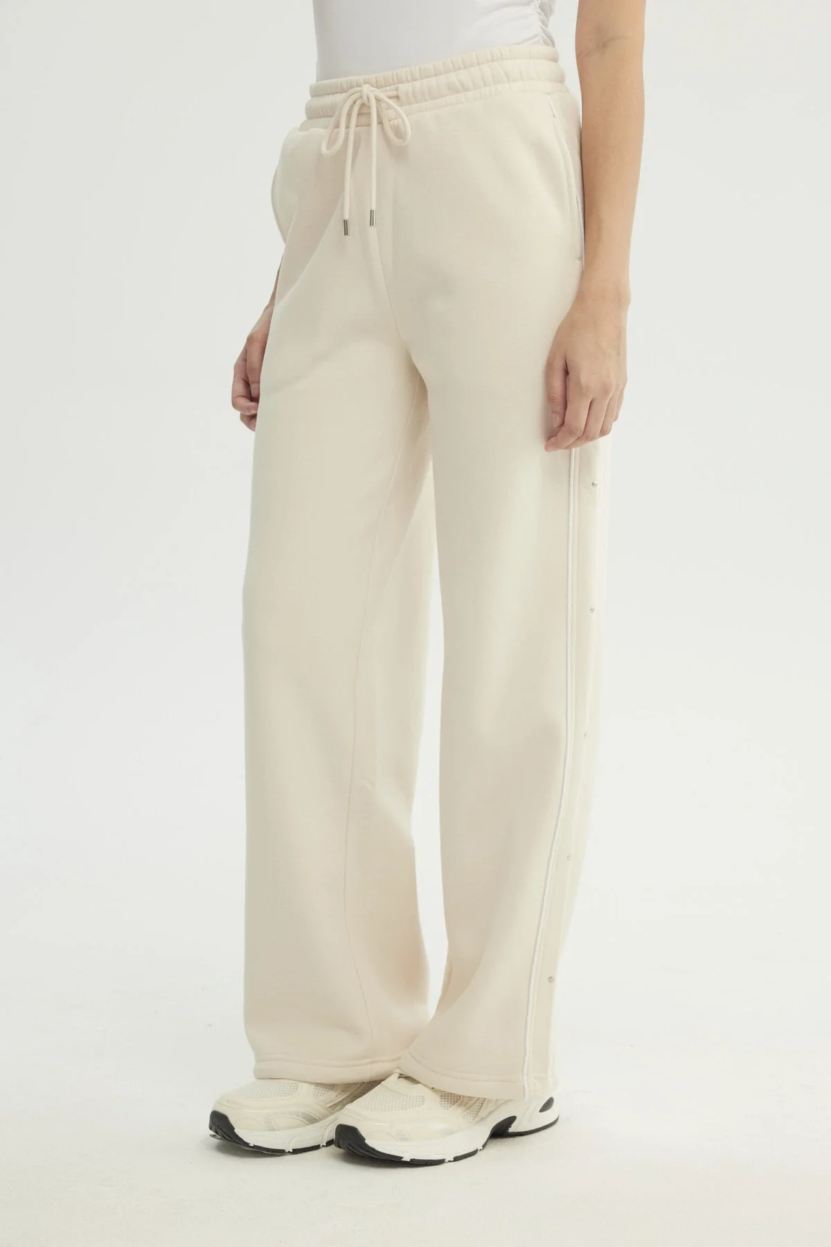 Pantalón Buzo Mujer Wide Leg Beige Claro - Image 2