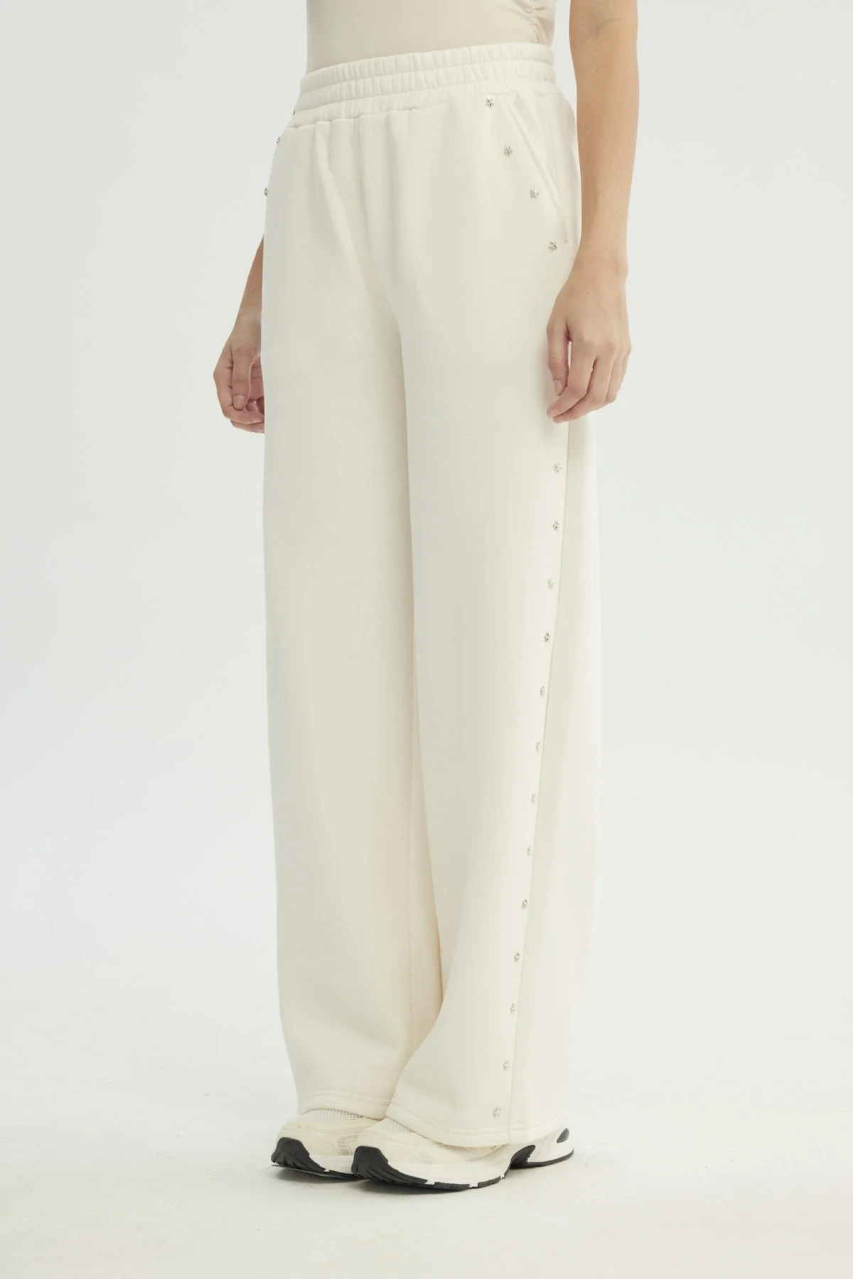 Pantalón Buzo Mujer Wide Leg Crema - Image 3