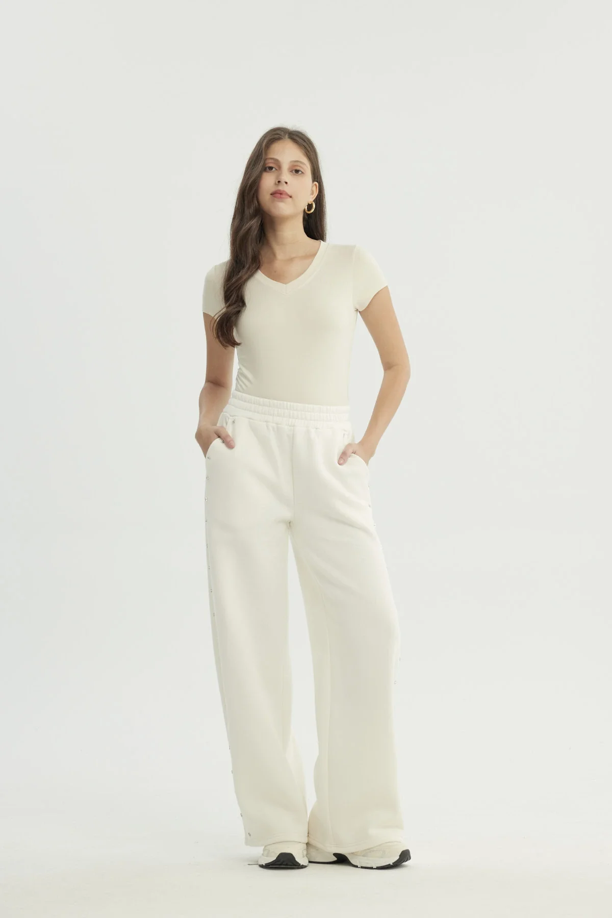 Pantalón Buzo Mujer Wide Leg Crema - Image 4