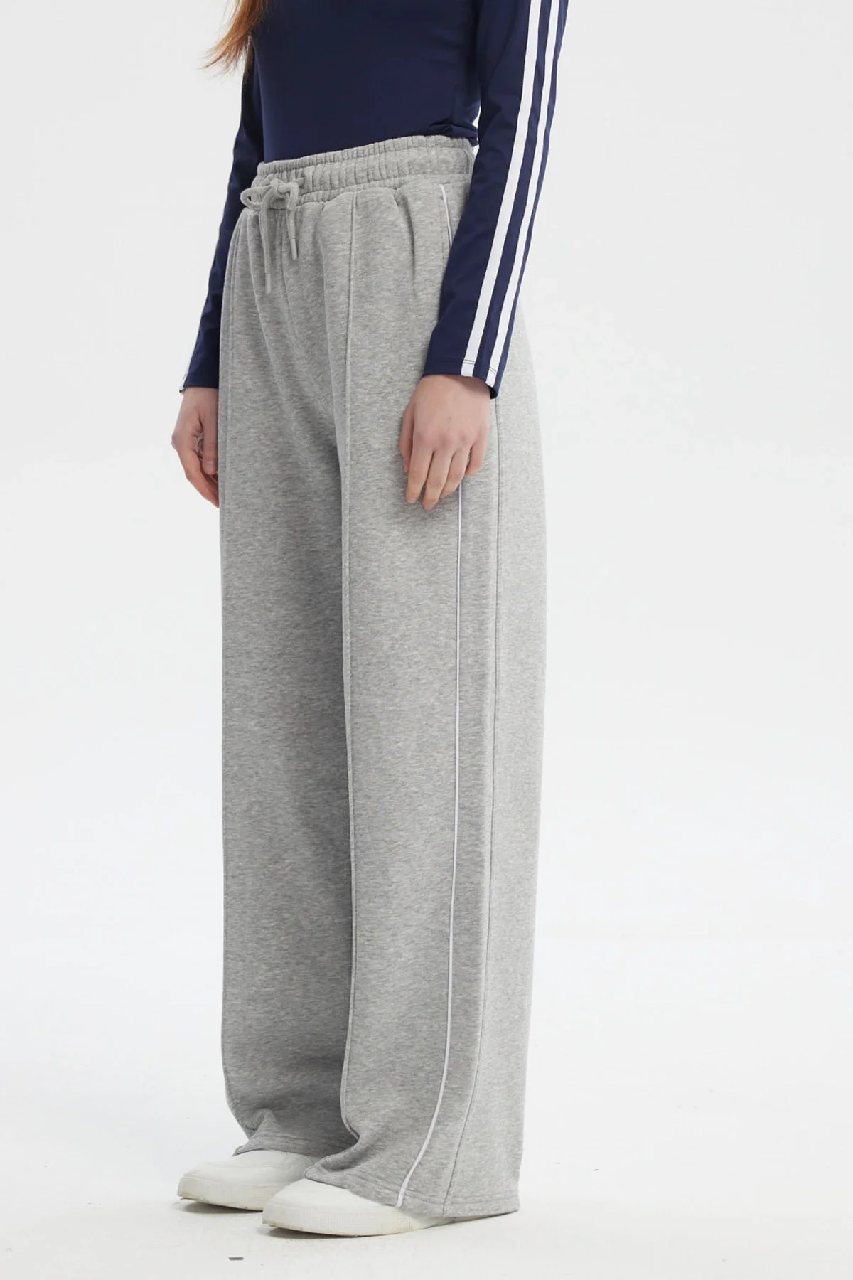 Pantalón Buzo Mujer Wide Leg Gris Melange - Image 2