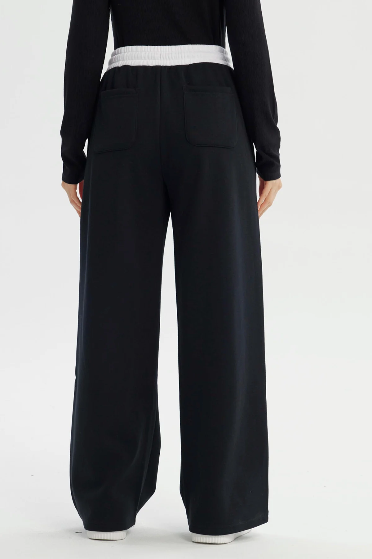 Pantalón Buzo Mujer Wide Leg Negro - Image 3
