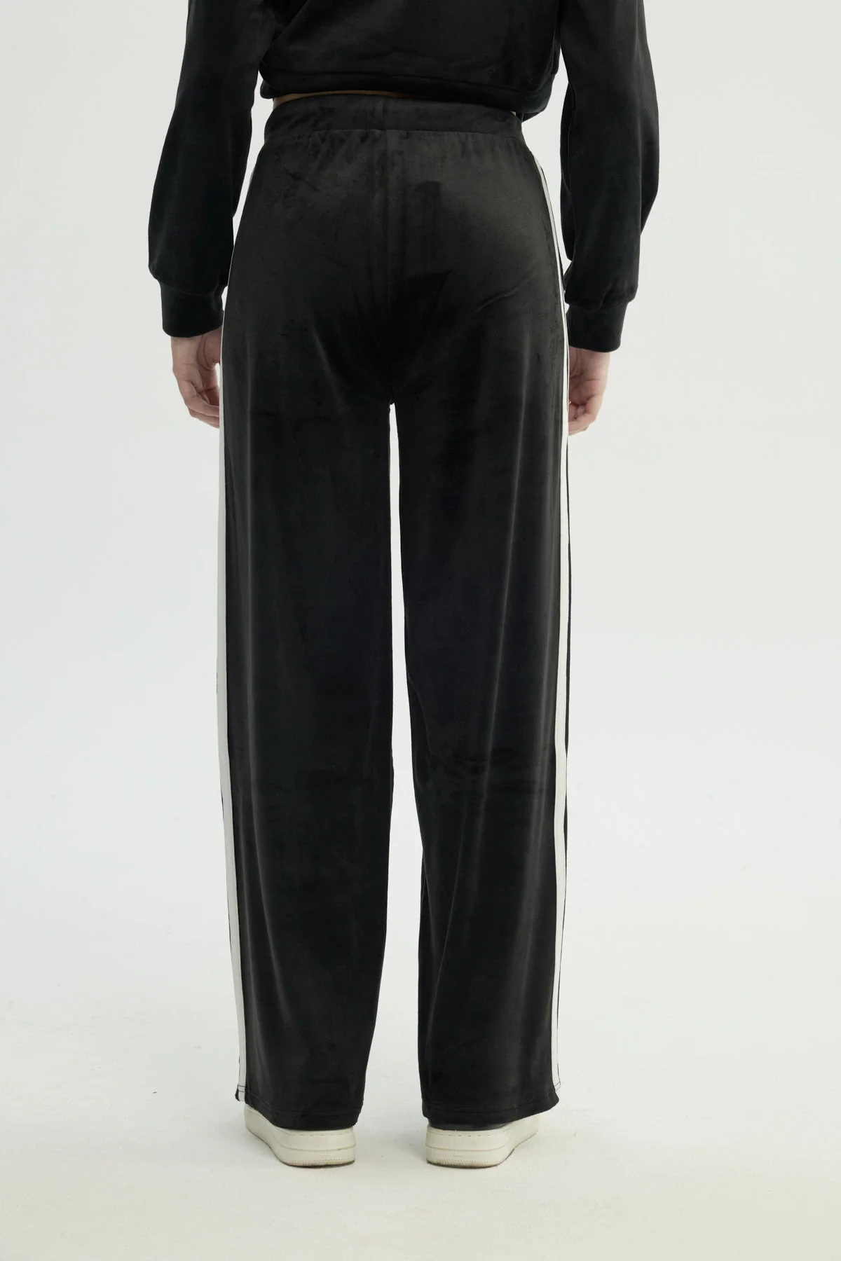 Pantalón Buzo Mujer Wide Leg Negro - Image 3