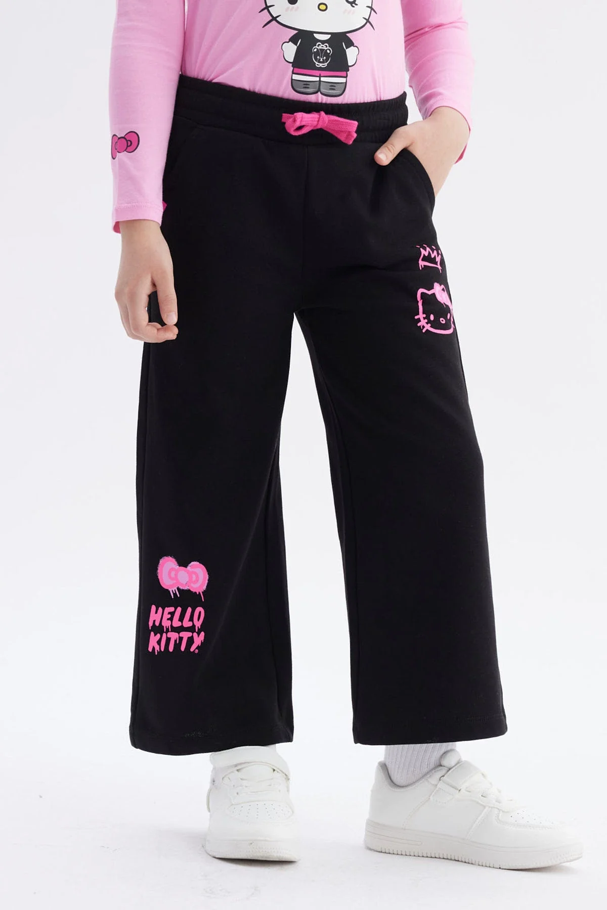 Pantalón Buzo Niña Hello Kitty Negro