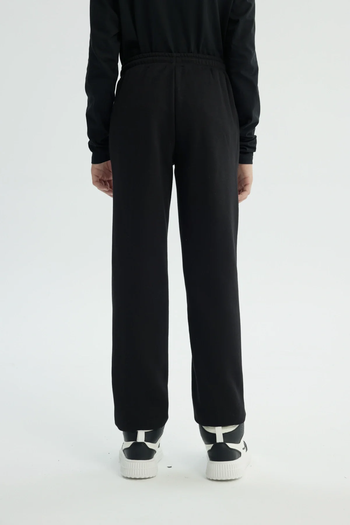Pantalón Buzo Niño Clásico Negro - Image 3