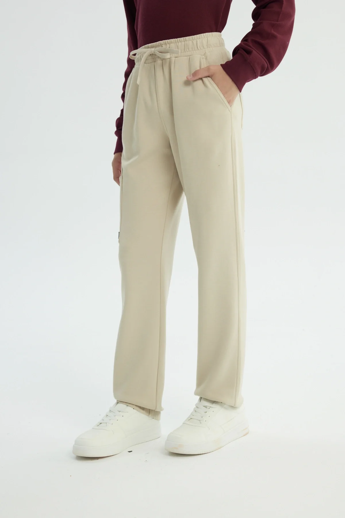 Pantalón Buzo Niño Pitillo Beige - Image 2
