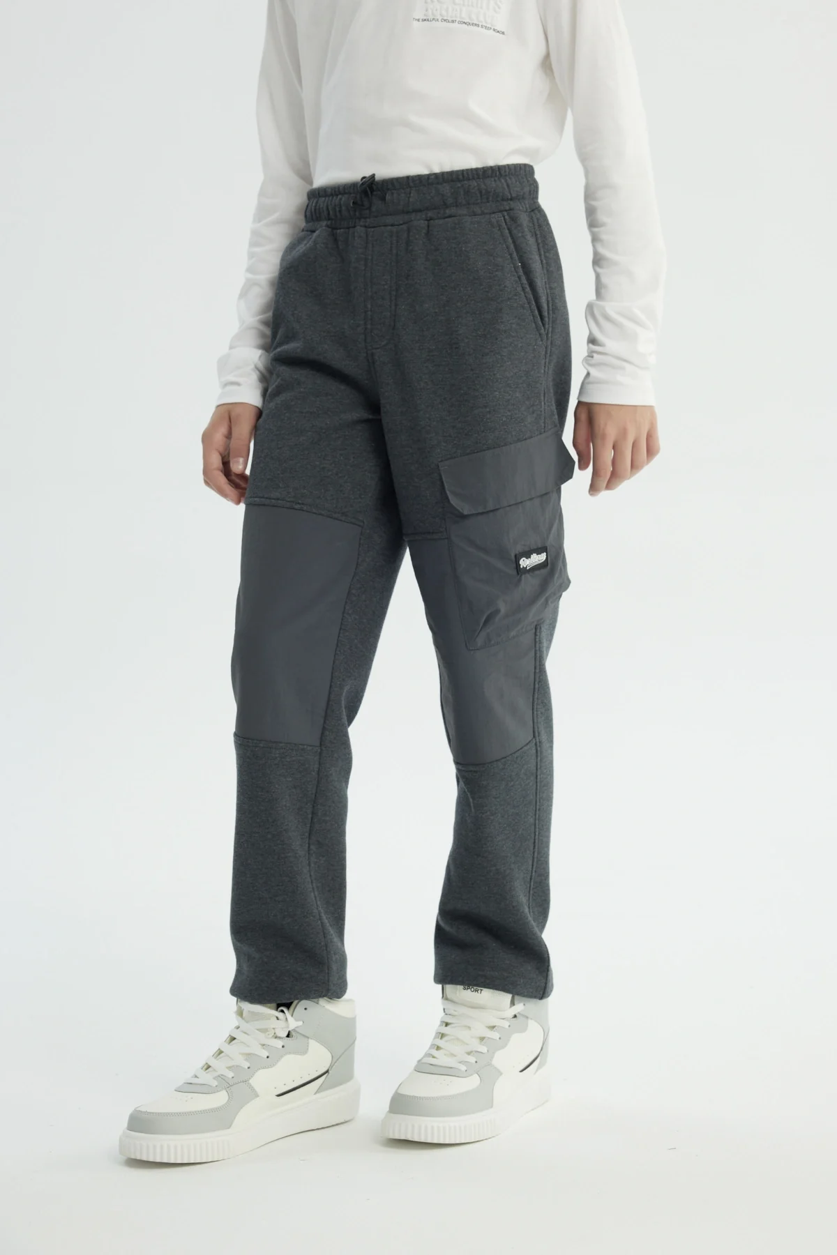 Pantalón Buzo Niño Pitillo Gris - Image 2