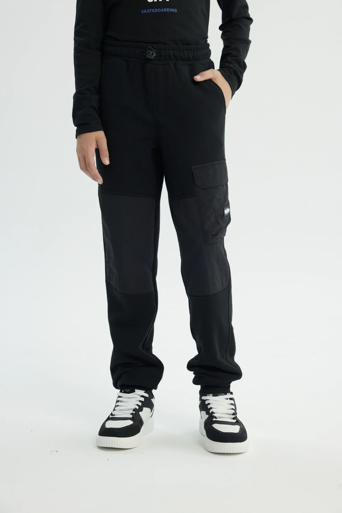 Pantalón Buzo Niño Pitillo Negro