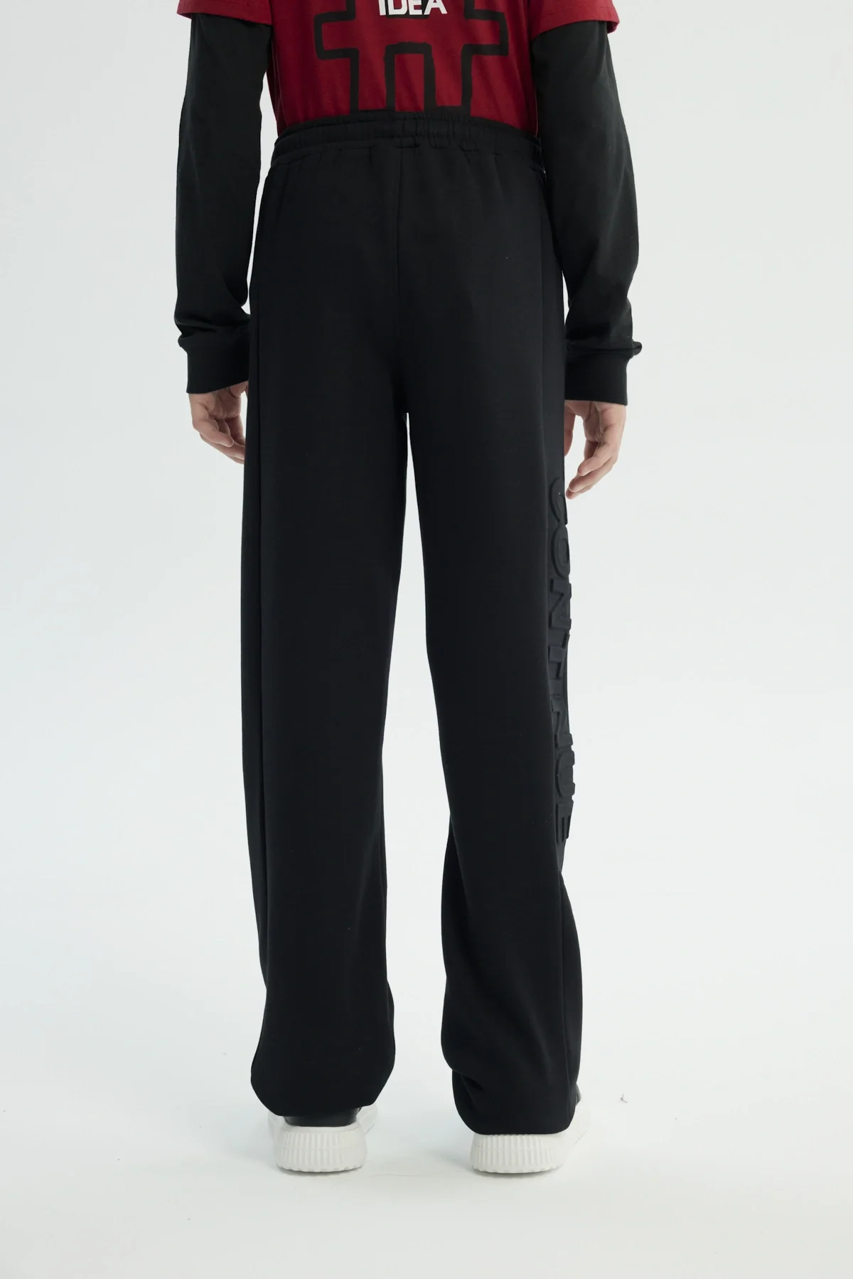 Pantalón Buzo Niño Pitillo Negro - Image 3