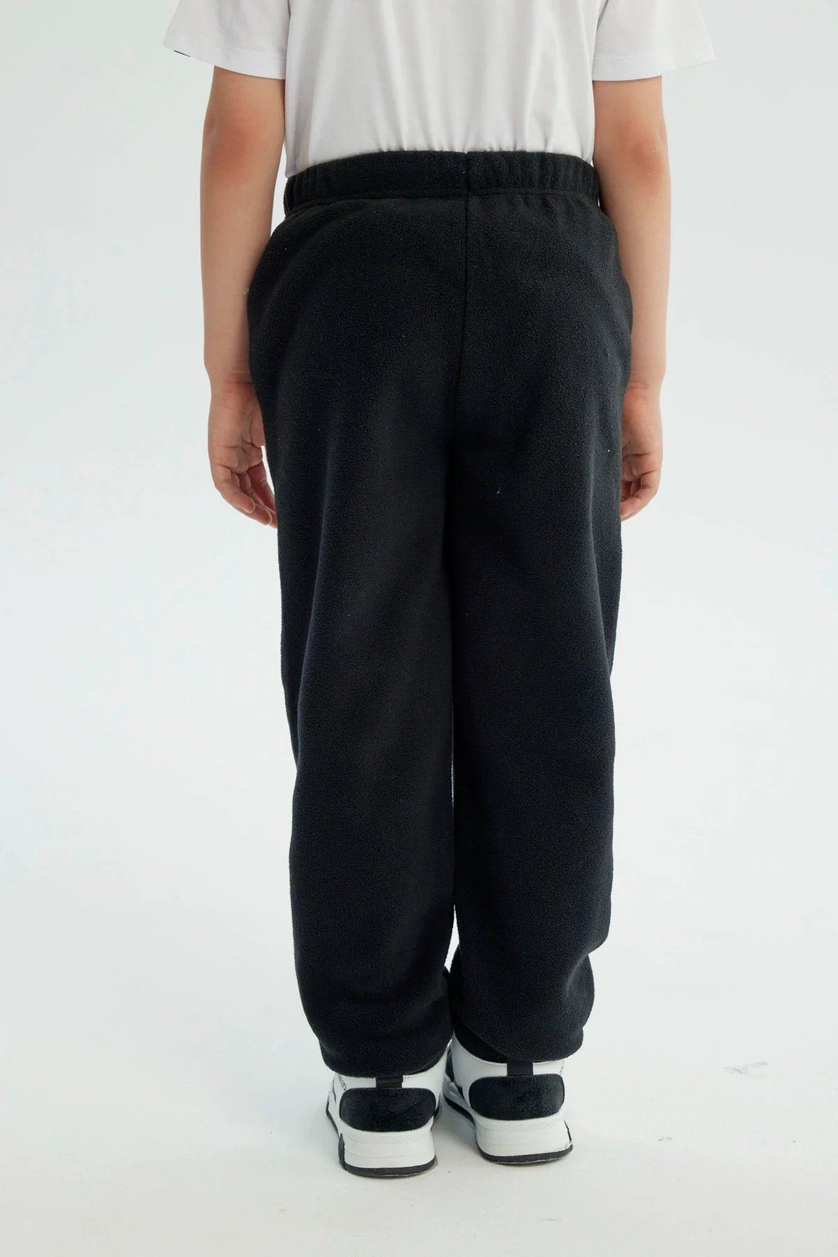 Pantalón Buzo Niño Pitillo Negro - Image 3