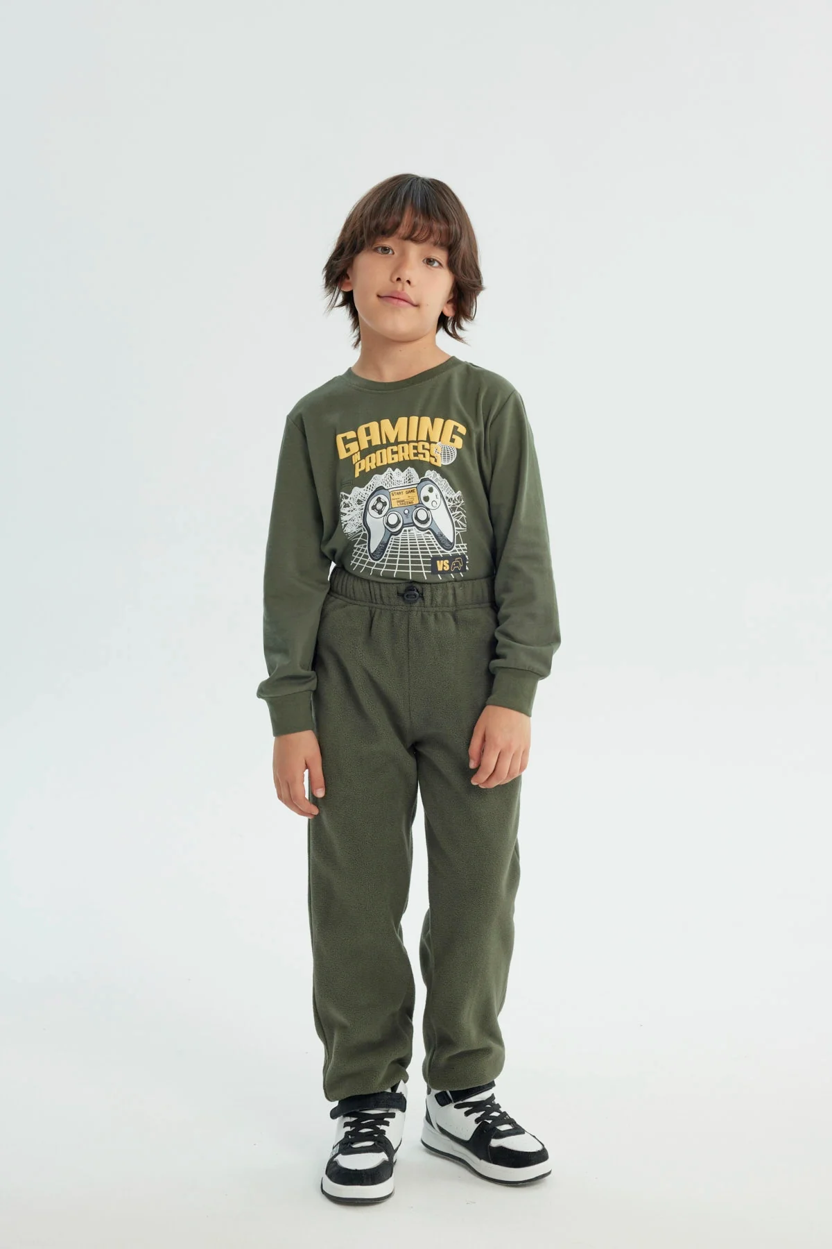 Pantalón Buzo Niño Pitillo Verde Militar - Image 4