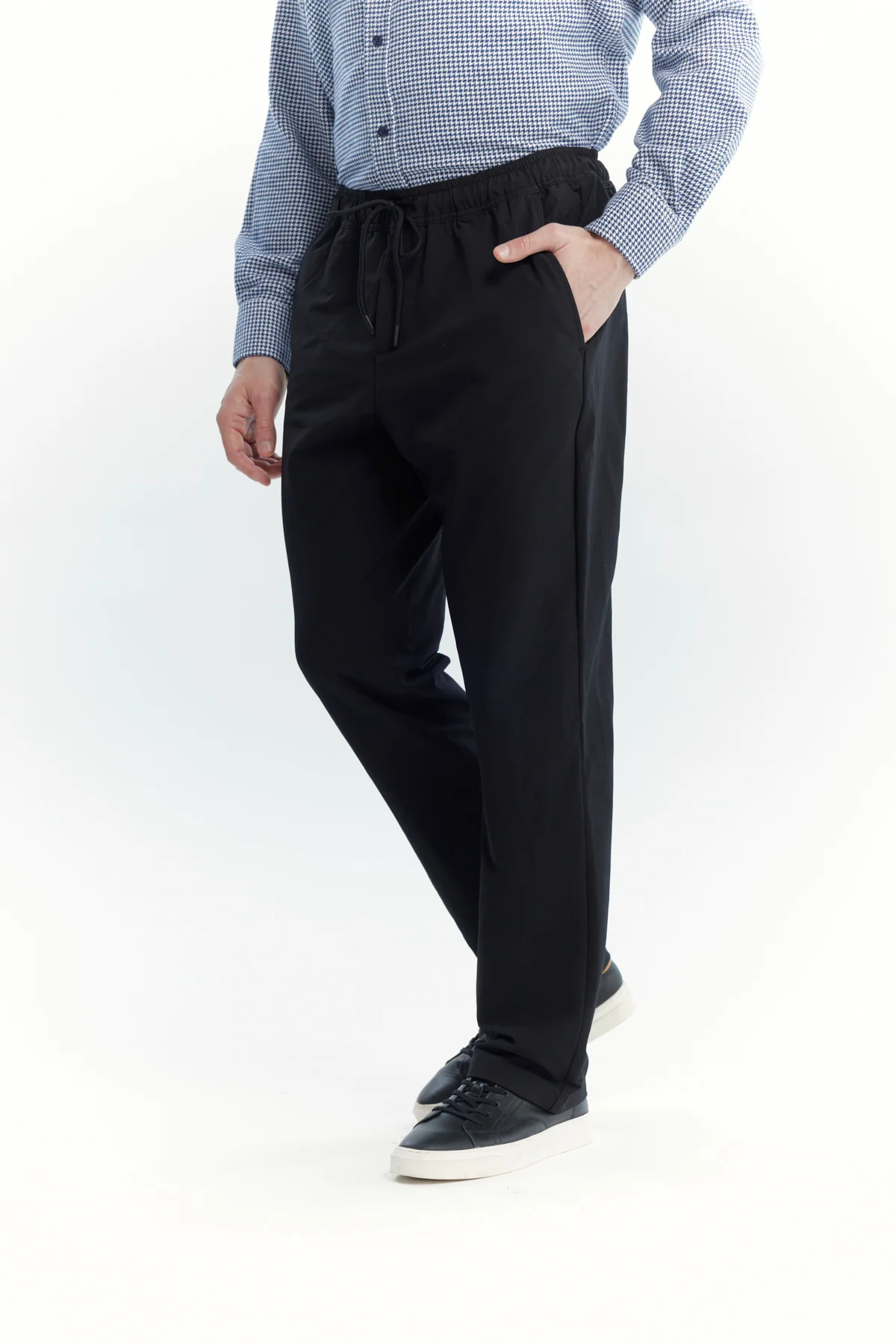 Pantalón Hombre Calce Recto Negro - Image 2