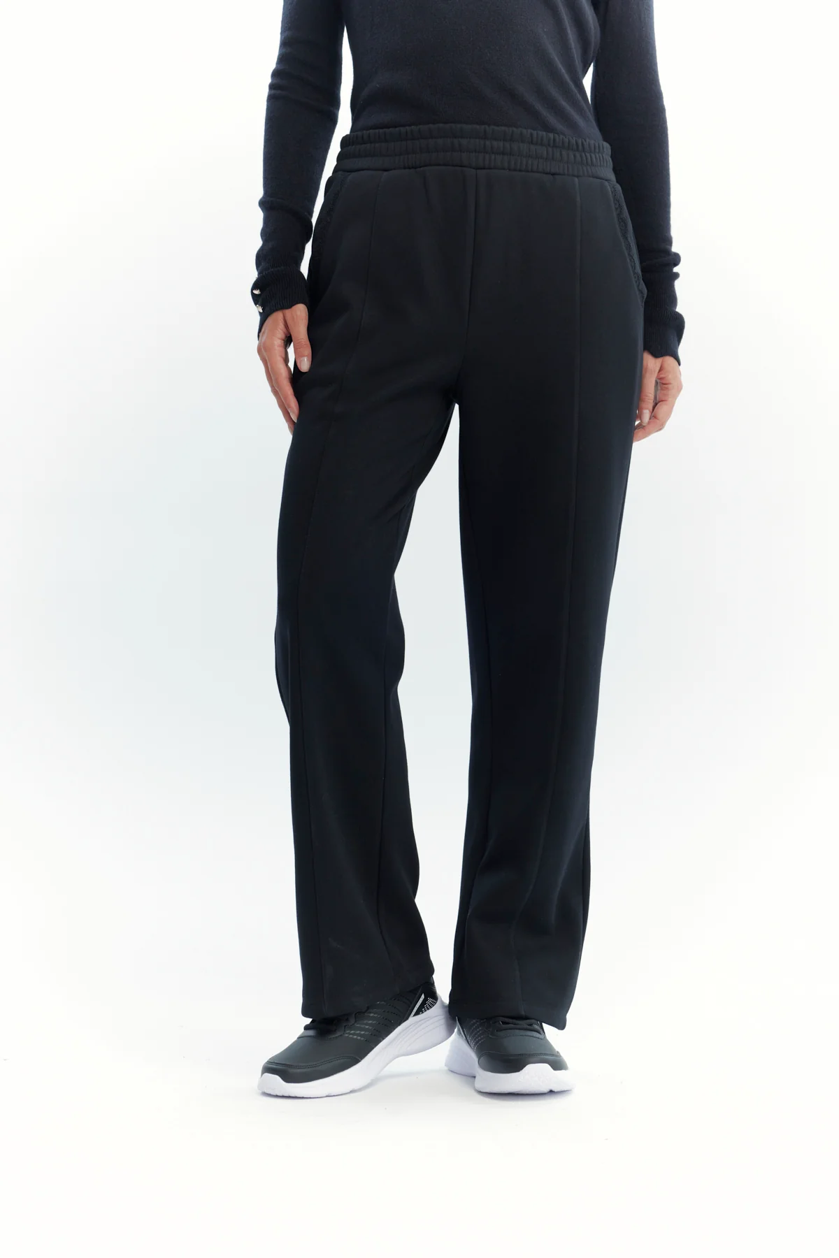 Pantalón Mujer Calce Recto Negro
