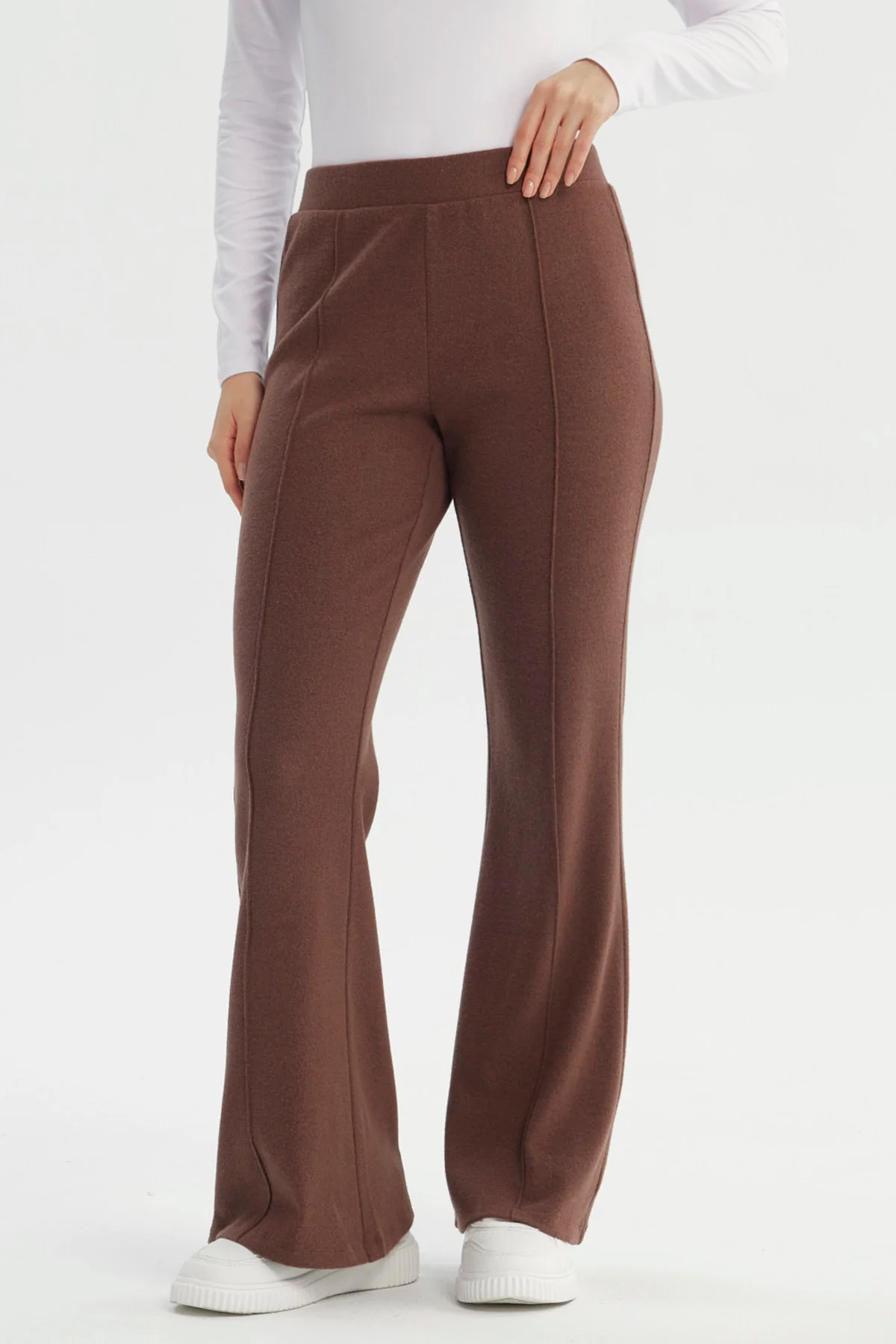 Pantalón Mujer Flare Café