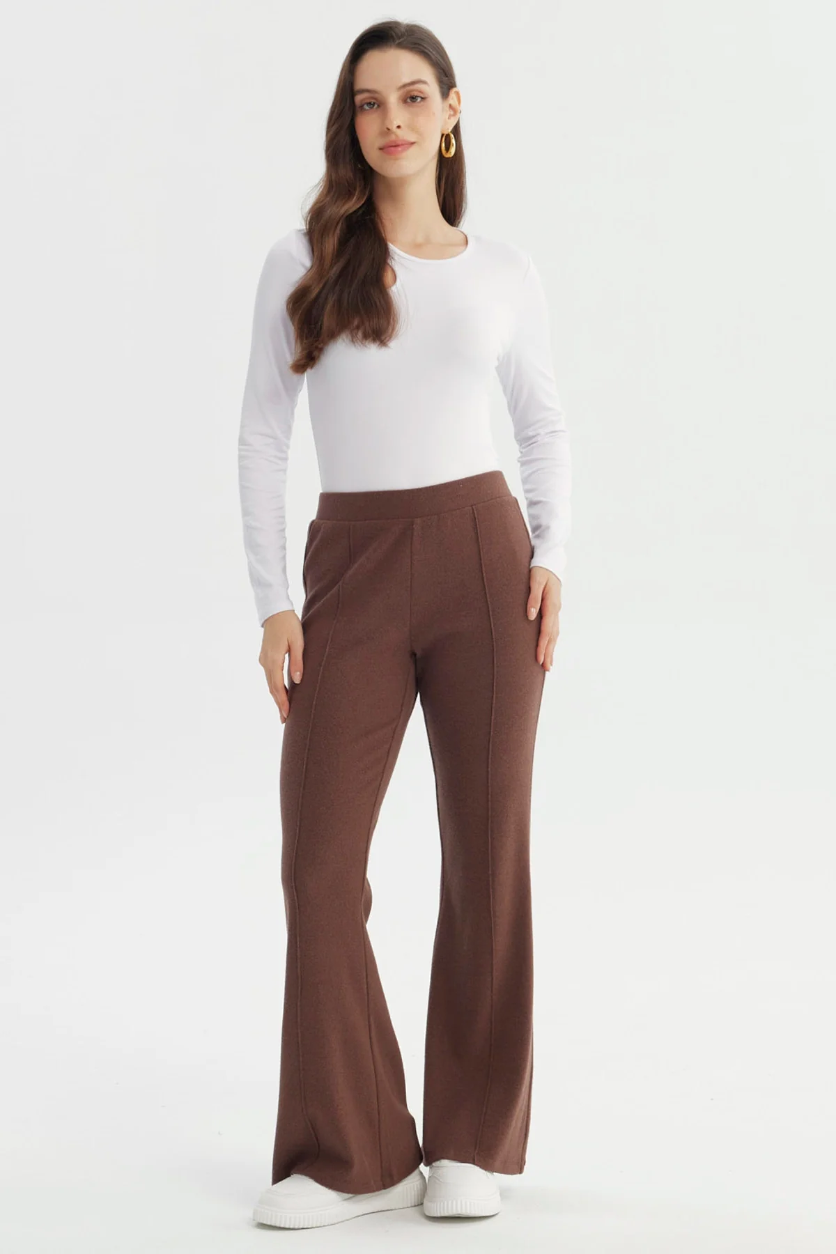Pantalón Mujer Flare Café - Image 4