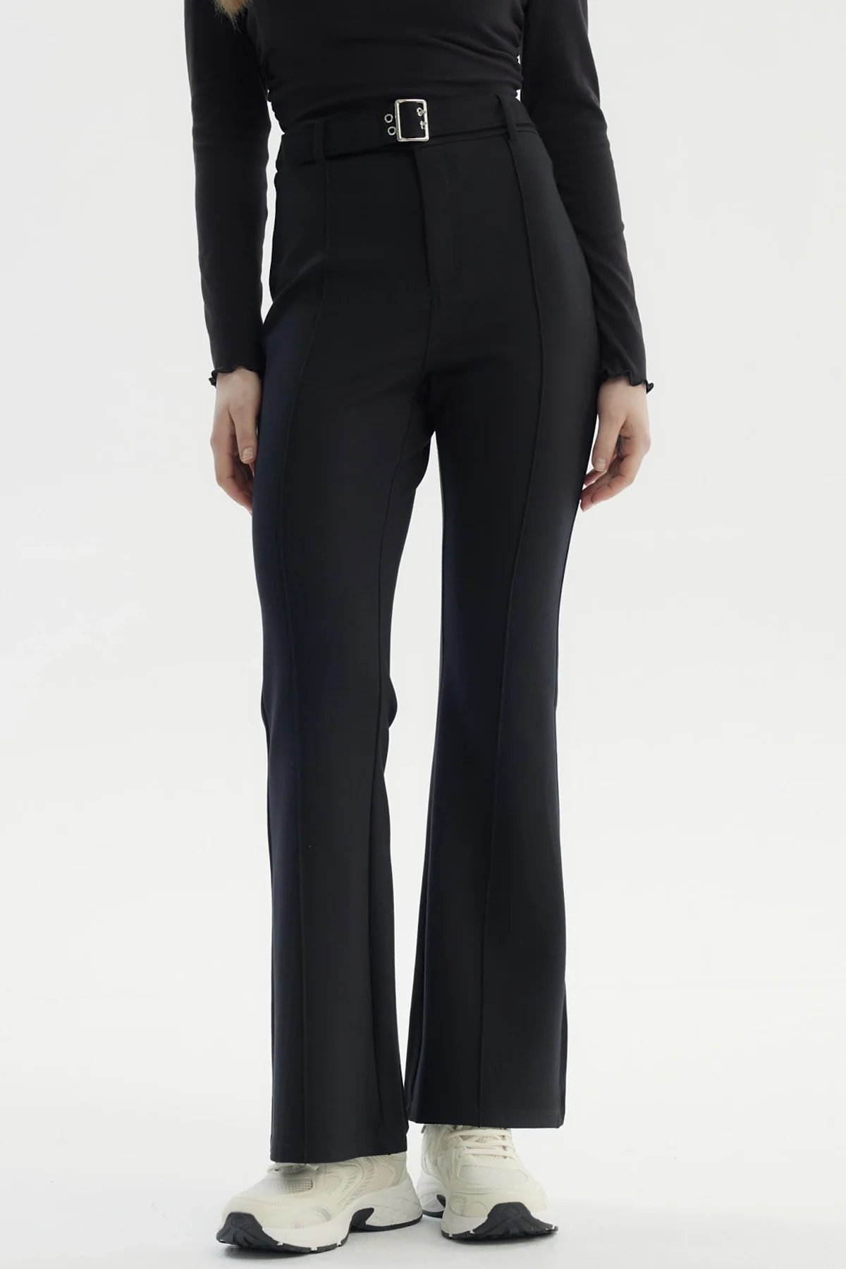 Pantalón Mujer Flare Cinturón Negro