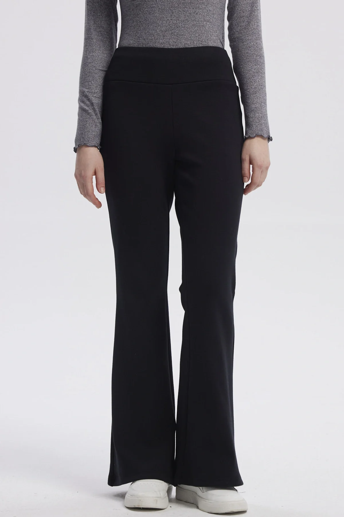 Pantalón Mujer Flare Cotelón Negro